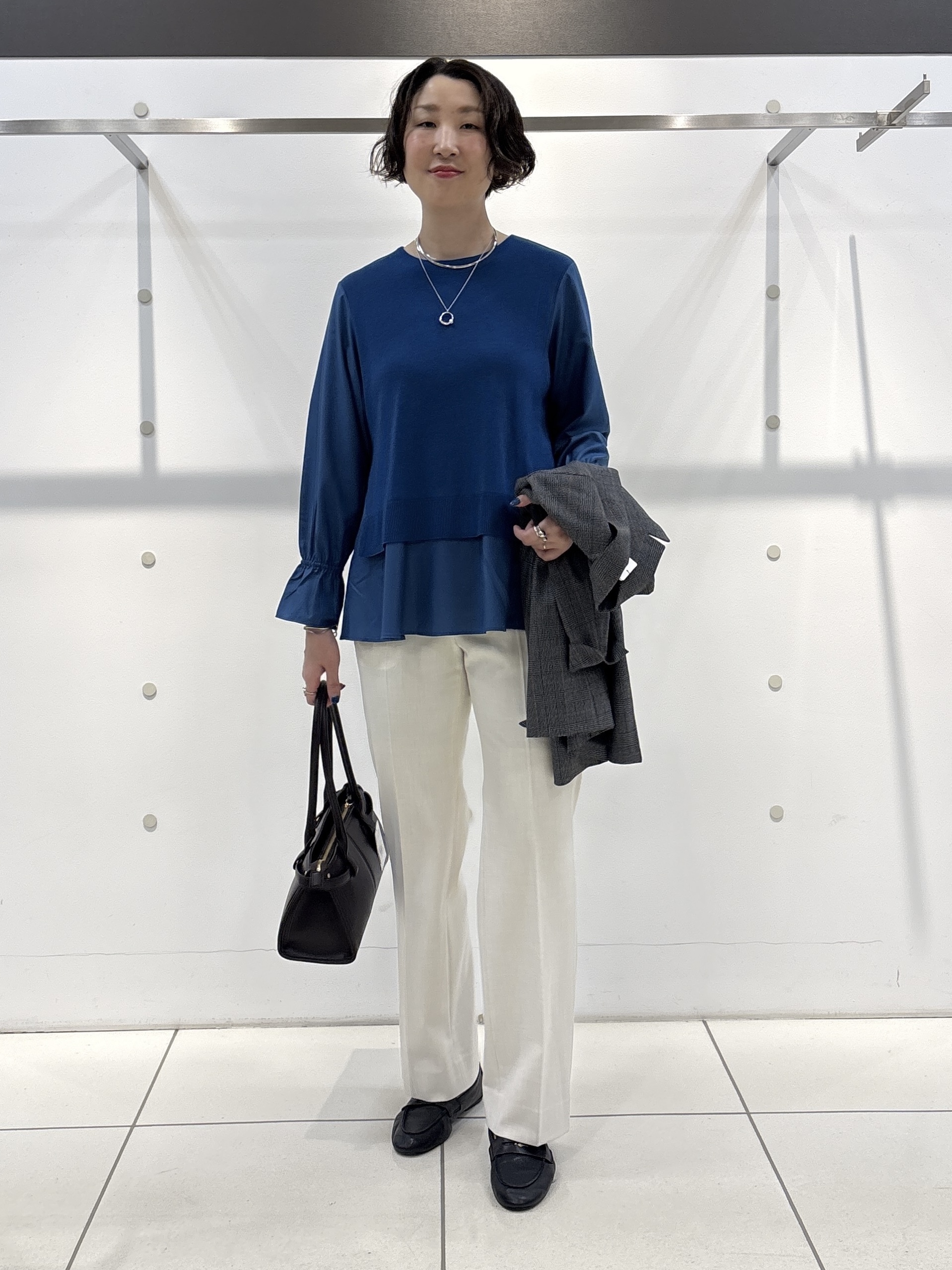 yuriさんの「INDIVI｜【選べるデザイン／長さフリー調整】モチーフネックレス」を使ったコーディネート