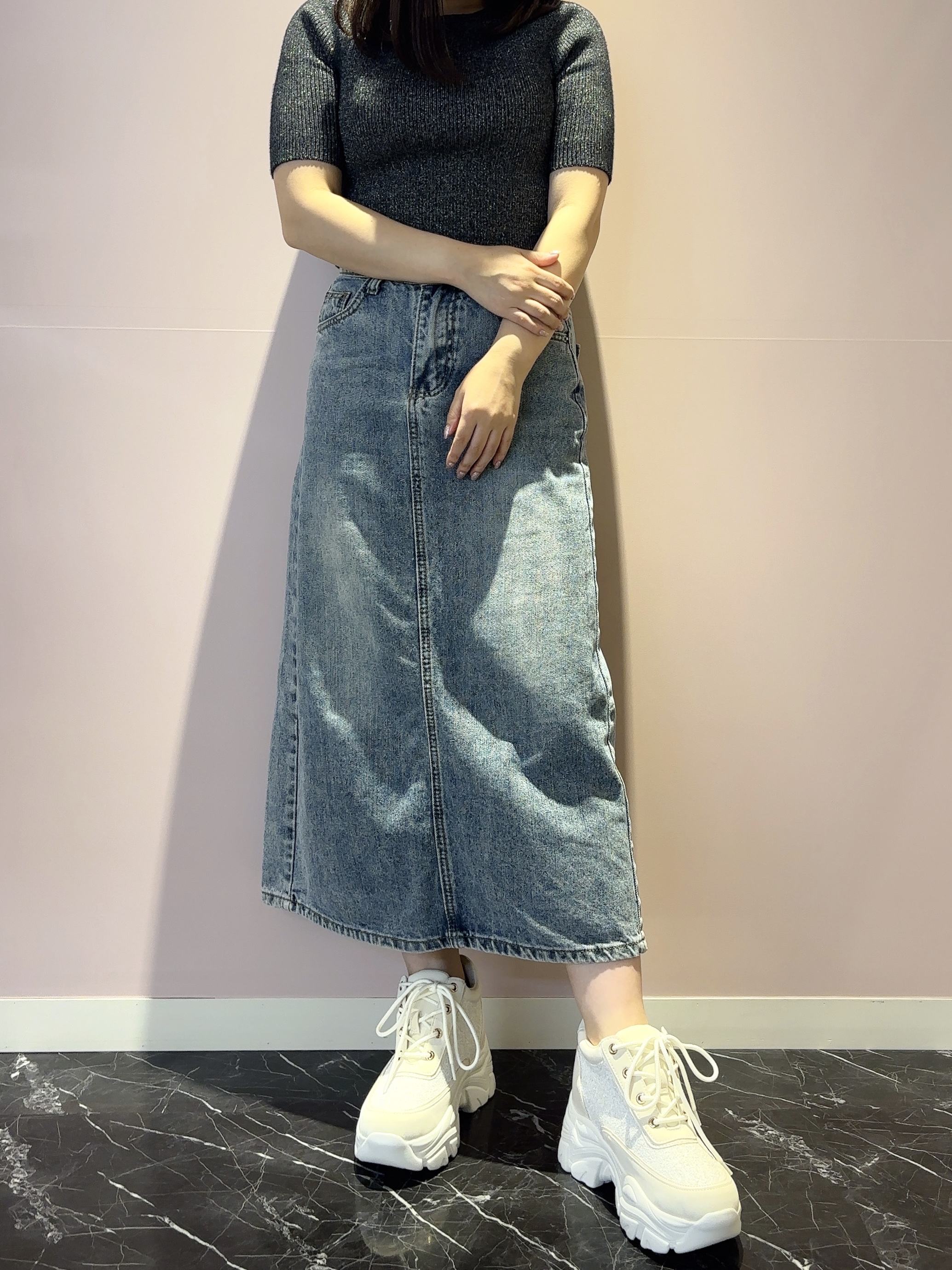 まっきーさんの「ESPERANZA｜きゅんフィットインソールスニーカー」を使ったコーディネート