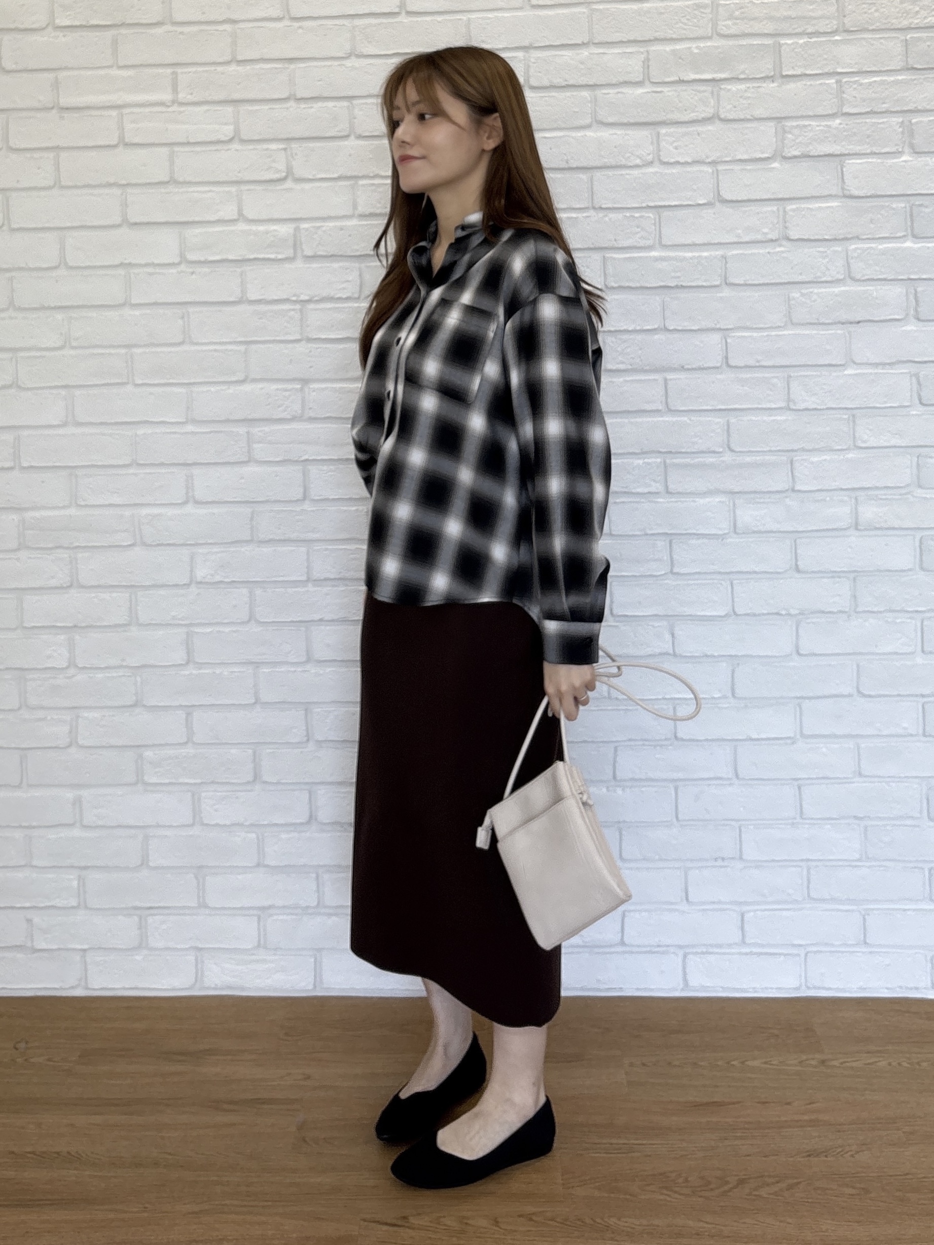 sayaさんの「SHOO･LA･RUE｜【洗濯後しわになりにくい/S-LL】気分で選ぶ 大人のデイリー使いに ベーシックシャツ」を使ったコーディネート