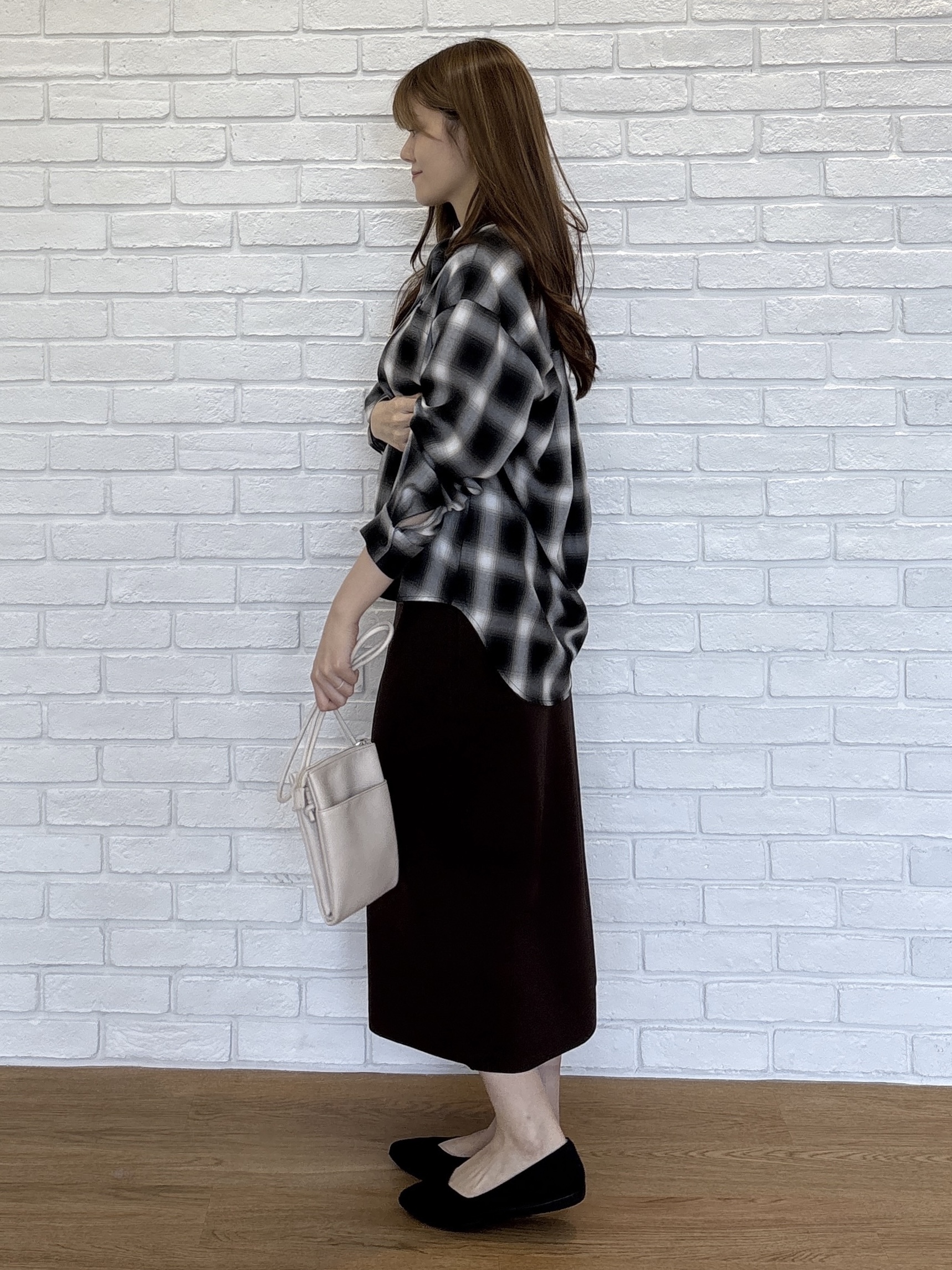 sayaさんの「SHOO･LA･RUE｜【洗濯後しわになりにくい/S-LL】気分で選ぶ 大人のデイリー使いに ベーシックシャツ」を使ったコーディネート