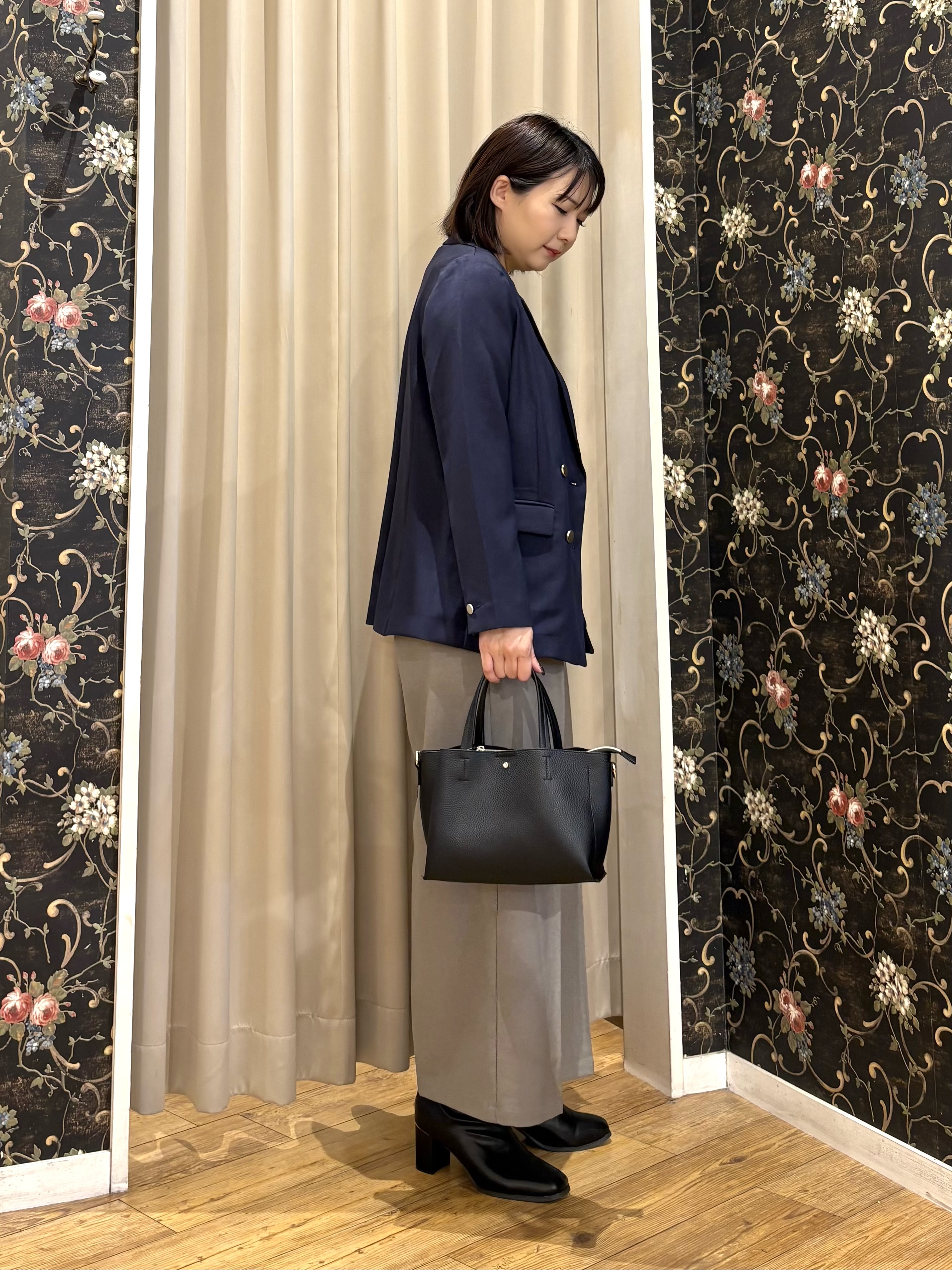 ネリさんの「SHOO･LA･RUE｜【セットアップ可/通勤/洗濯機可/SS-LL】オンオフ使える ダブルブレストジャケット」を使ったコーディネート