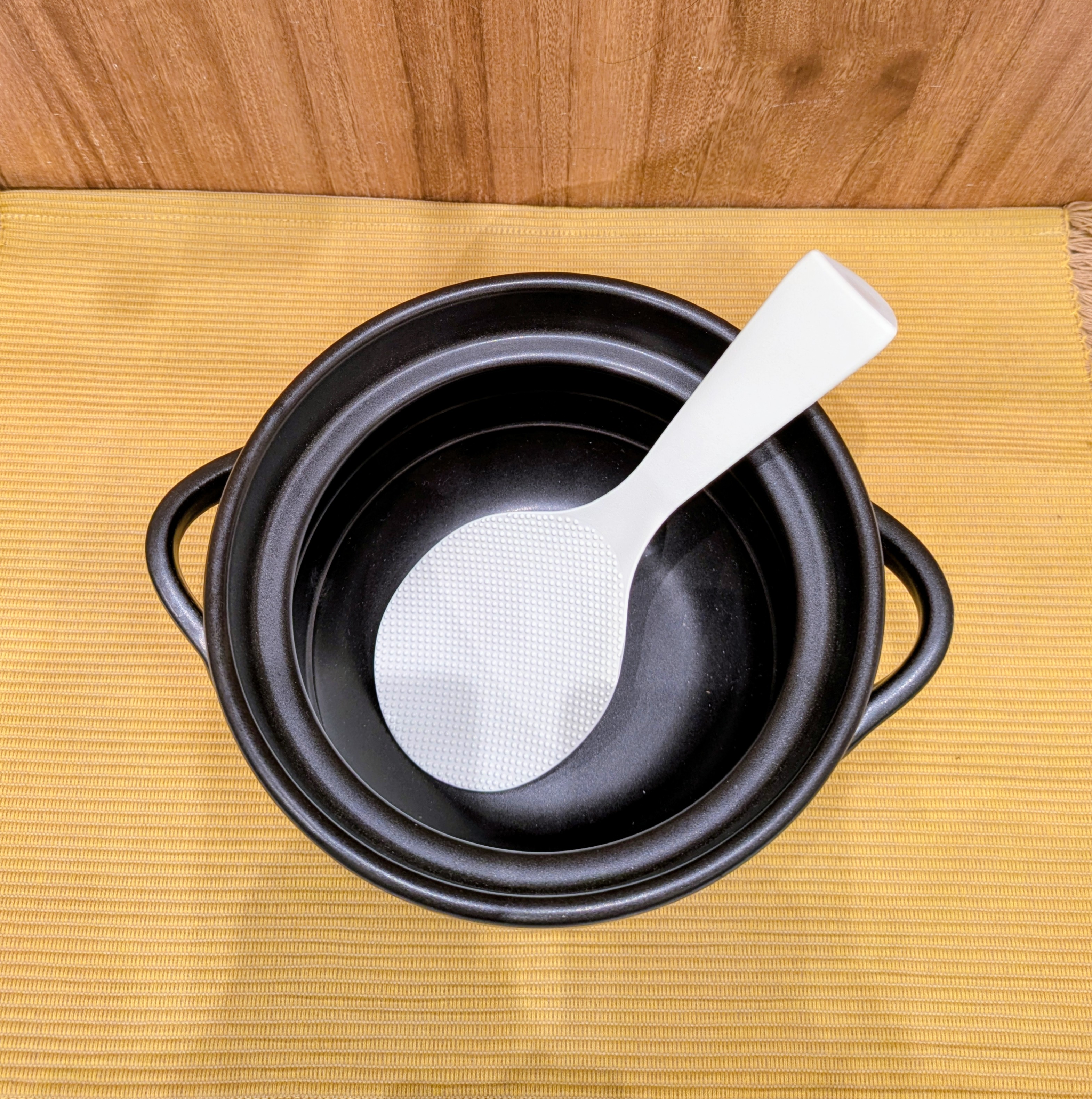 しょこさんの「212 KITCHEN STORE｜ごはん土鍋 3合炊き BK」を使ったコーディネート