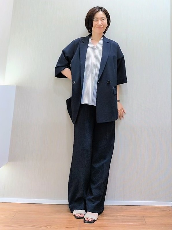 ミズタさんの「UNTITLED｜【秋の通勤羽織/セットアップ可/UVカット】エアリークール半袖ジャケット」を使ったコーディネート