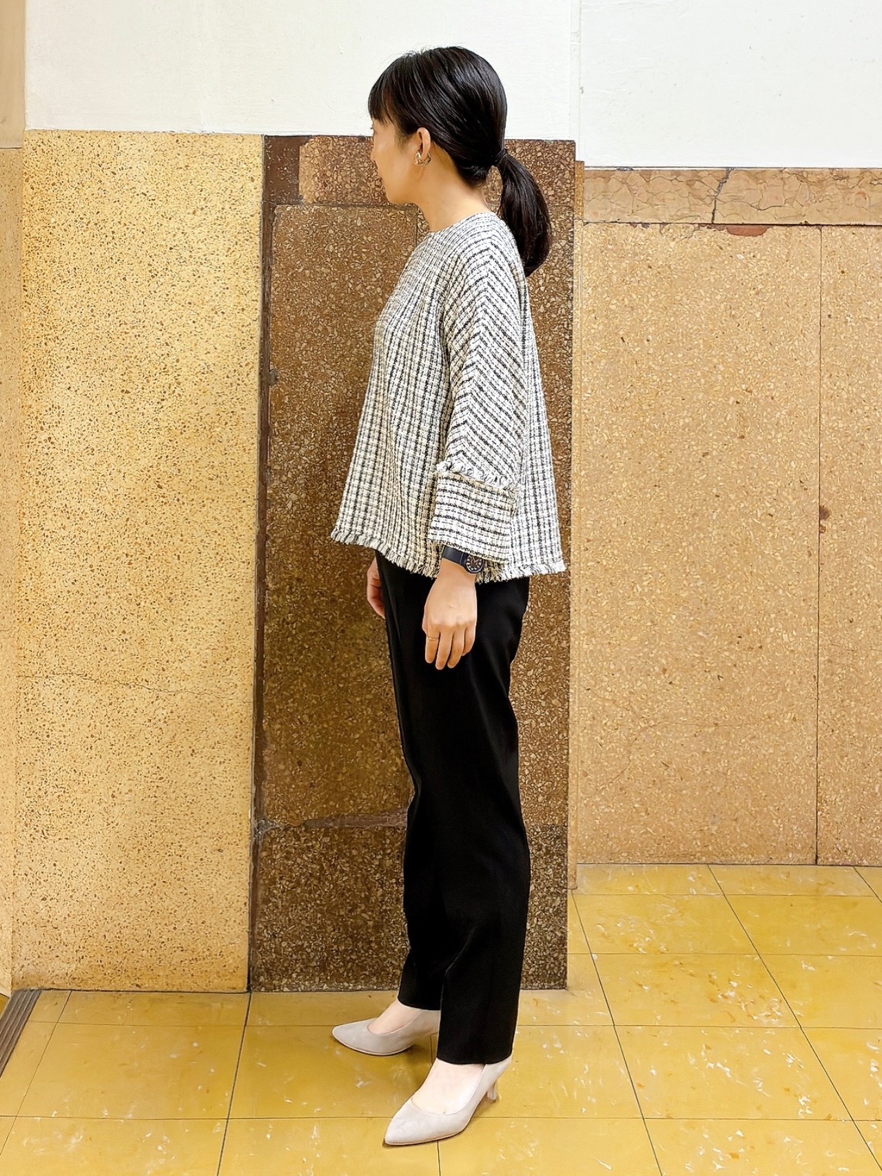 hattoriさんの「INDIVI｜【華やか／1枚でサマになる】上品ツイードブラウス」を使ったコーディネート