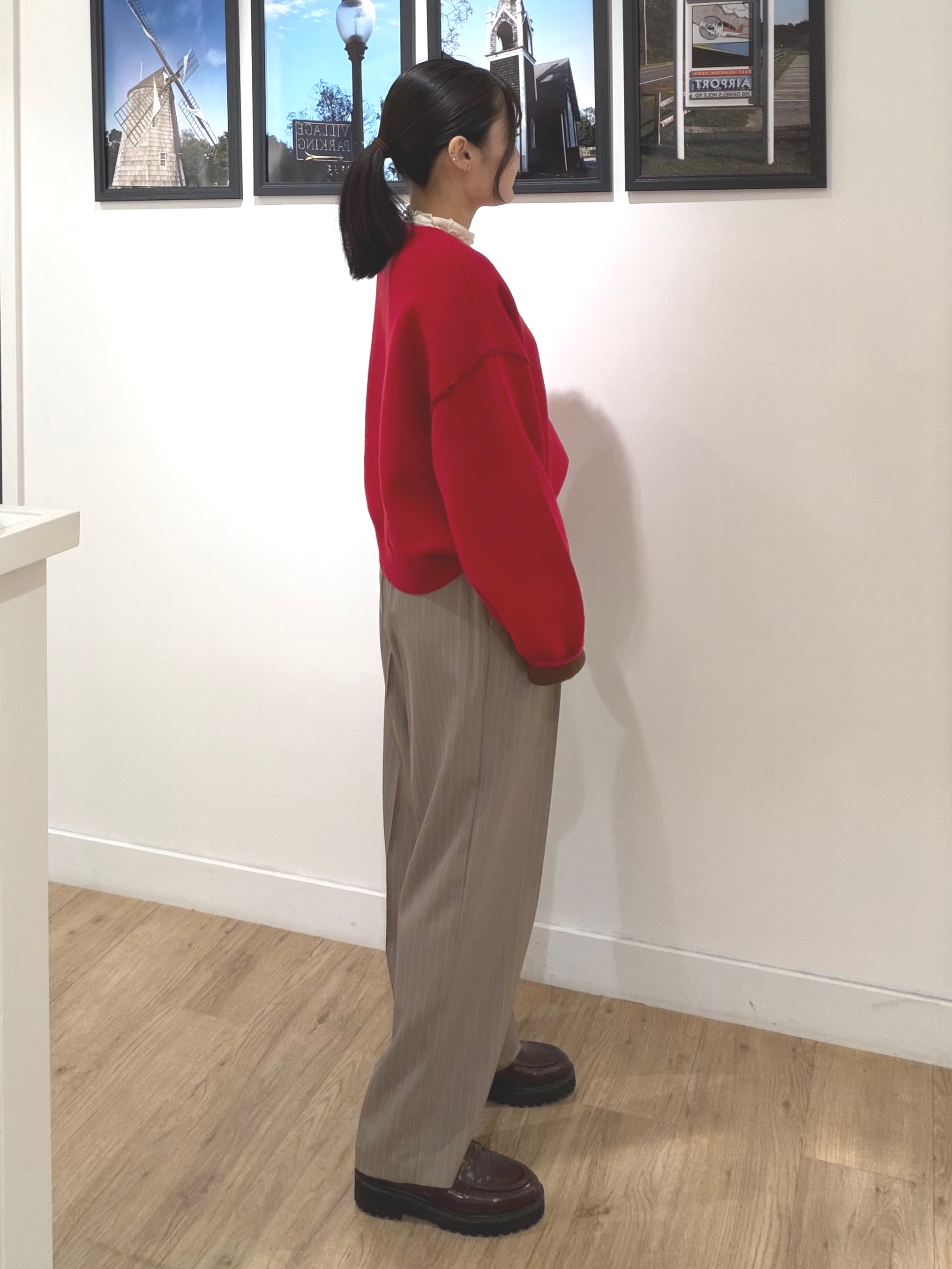 秦美里さんの「Dessin｜【洗濯機OK/XS-L】配色リバーシブル コットンジャカード クルーネックニット」を使ったコーディネート