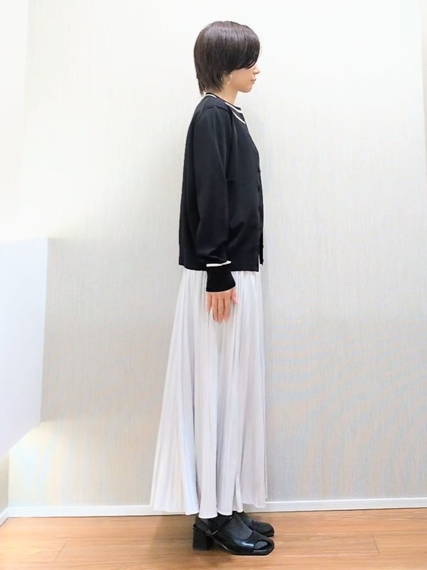 ミズタさんの「UNTITLED｜【アンサンブル可能/秋羽織り】コンパクトニットカーディガン」を使ったコーディネート