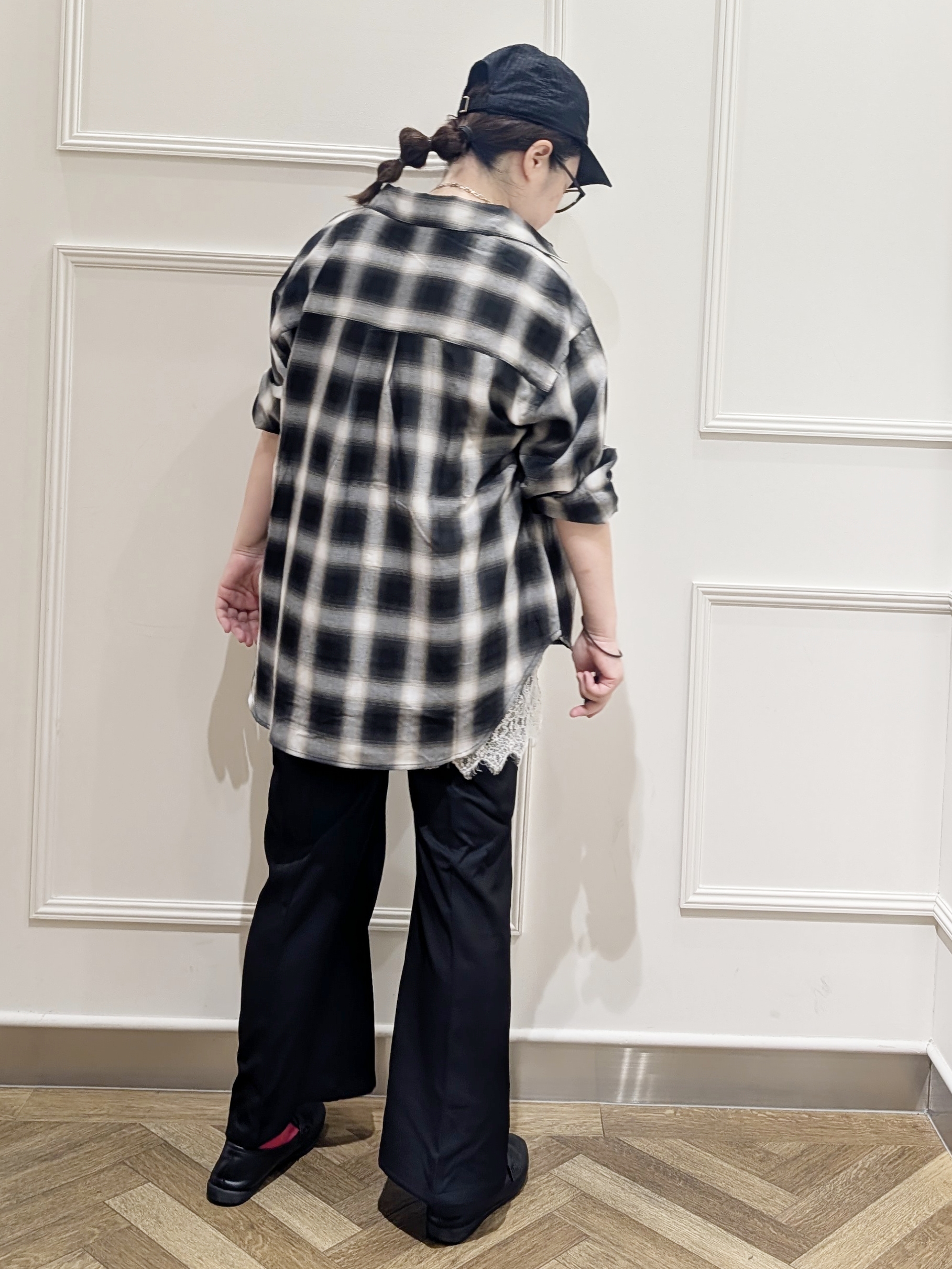 Pさんの「SHOO･LA･RUE｜【洗濯後しわになりにくい/S-LL】気分で選ぶ 大人のデイリー使いに ベーシックシャツ」を使ったコーディネート