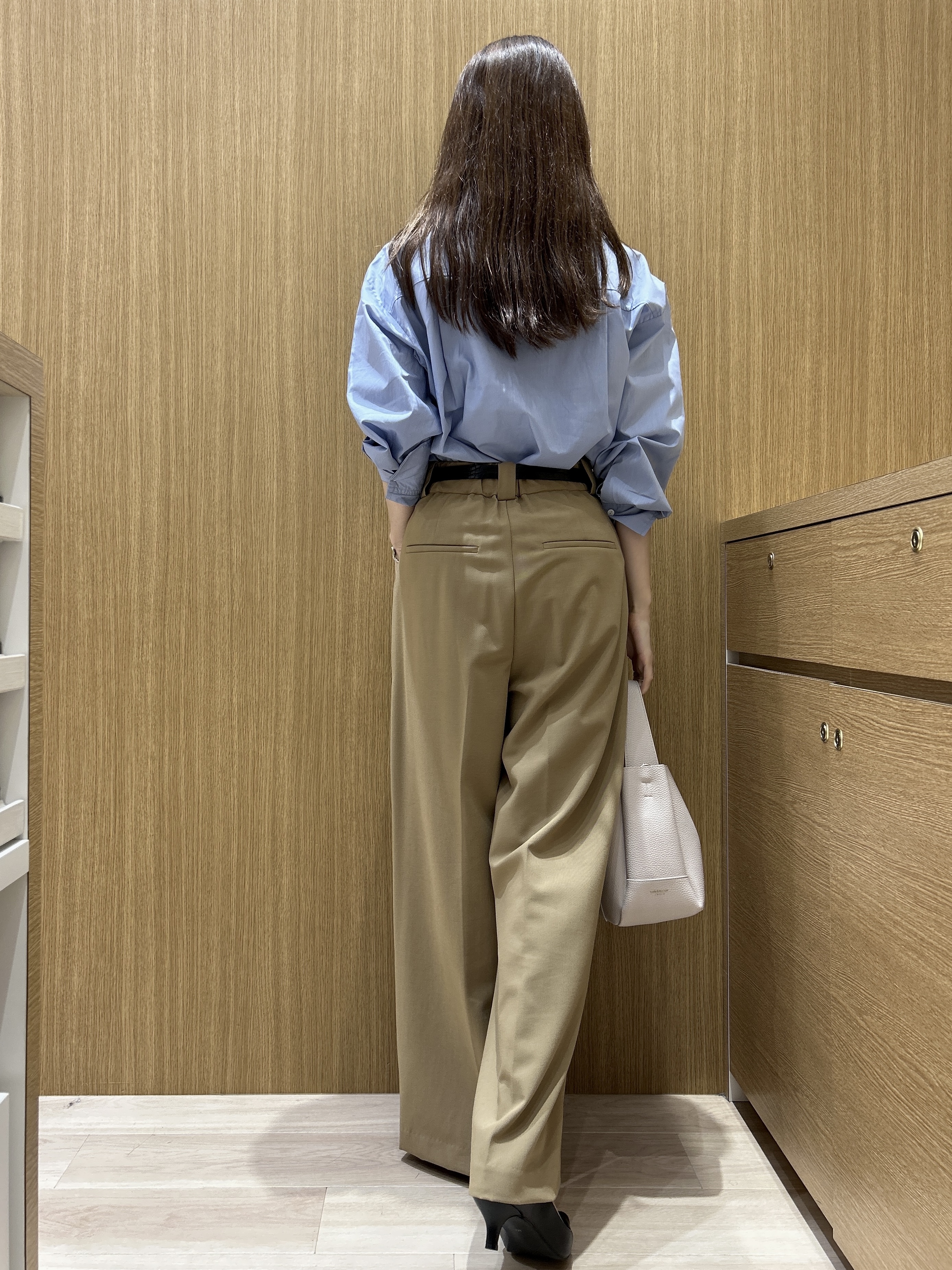 maiさんの「OPAQUE.CLIP｜タイデザインシャツ【2WAY／洗濯機OK】」を使ったコーディネート
