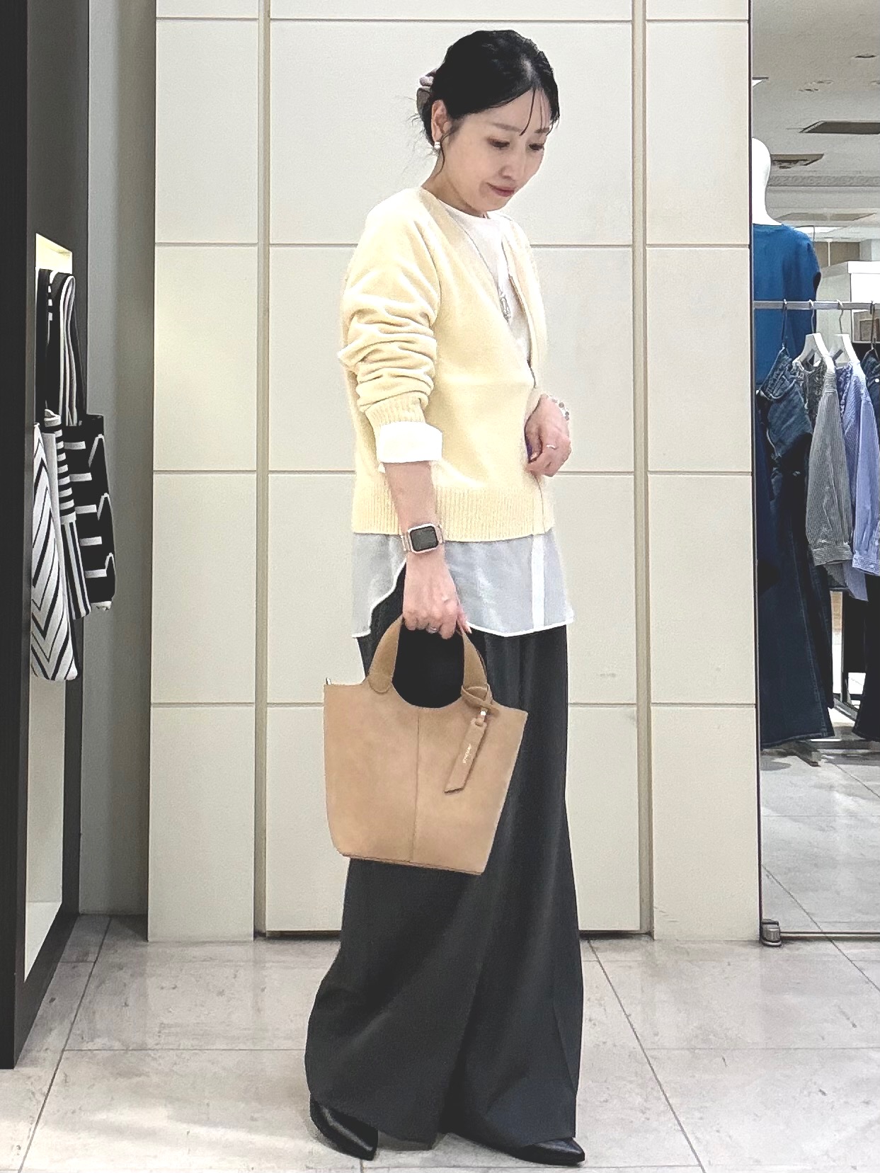 mori.さんの「UNTITLED｜【アンサンブル可/秋羽織り】杢調ジップカーディガン」を使ったコーディネート