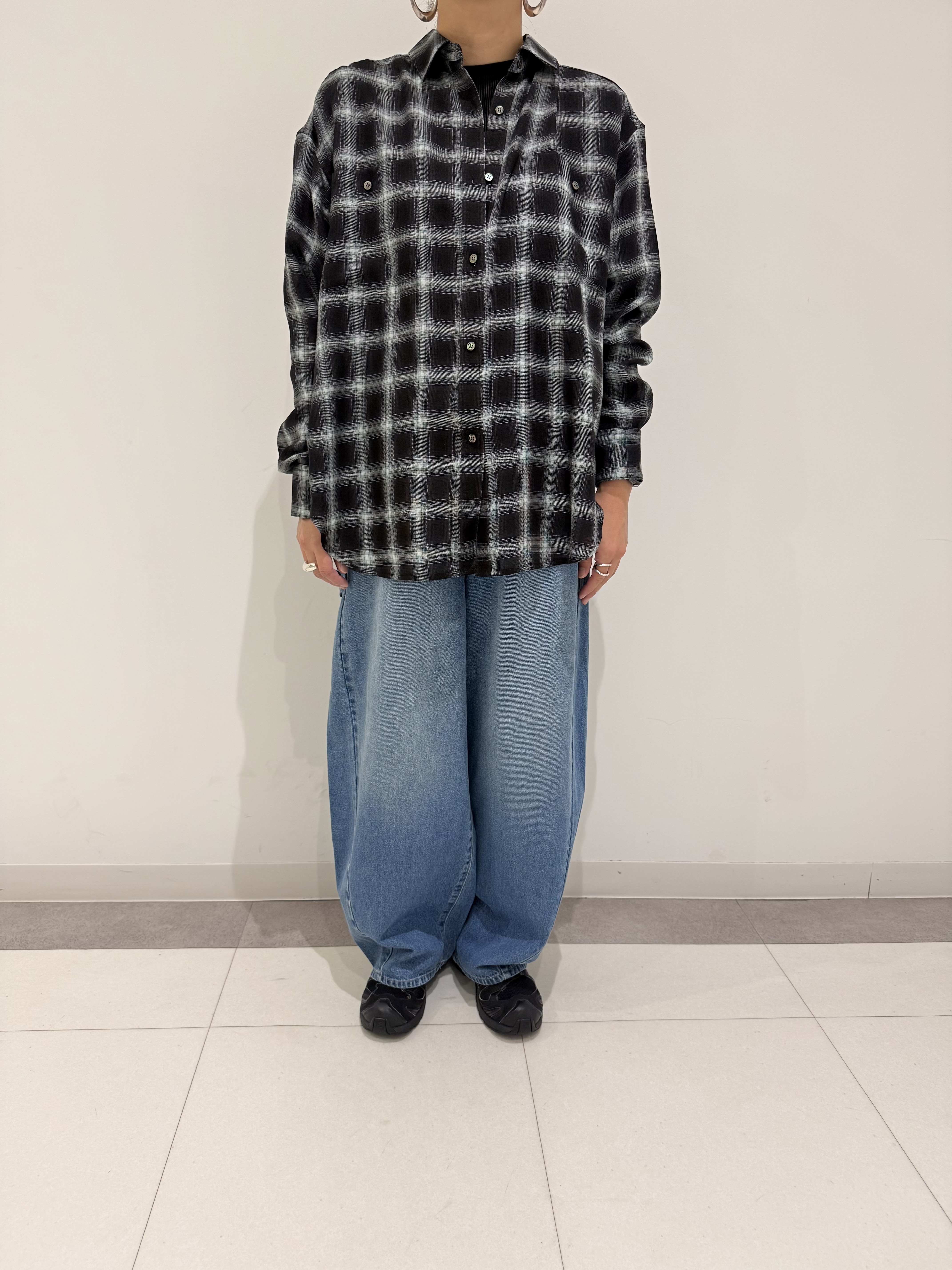MIYAKAWAさんの「DRESSTERIOR｜【ウォッシャブル】ビエラオンブレチェックシャツ」を使ったコーディネート