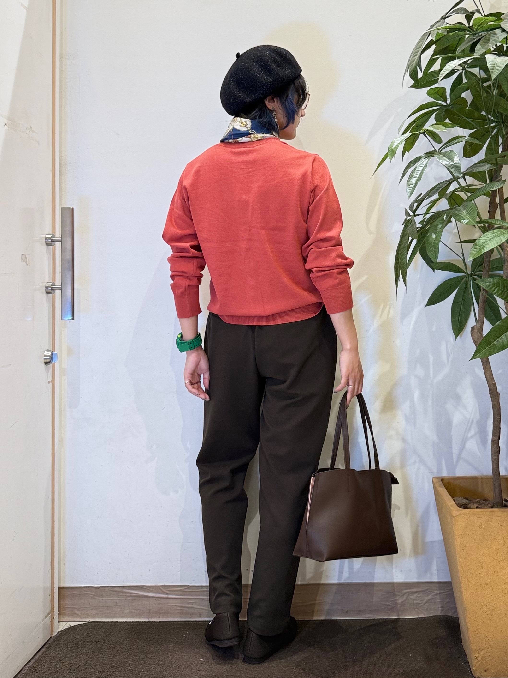 misakiさんの「SHOO･LA･RUE｜【洗濯機可/S-LL】マルチボタンが品よく映えるカーディガン」を使ったコーディネート
