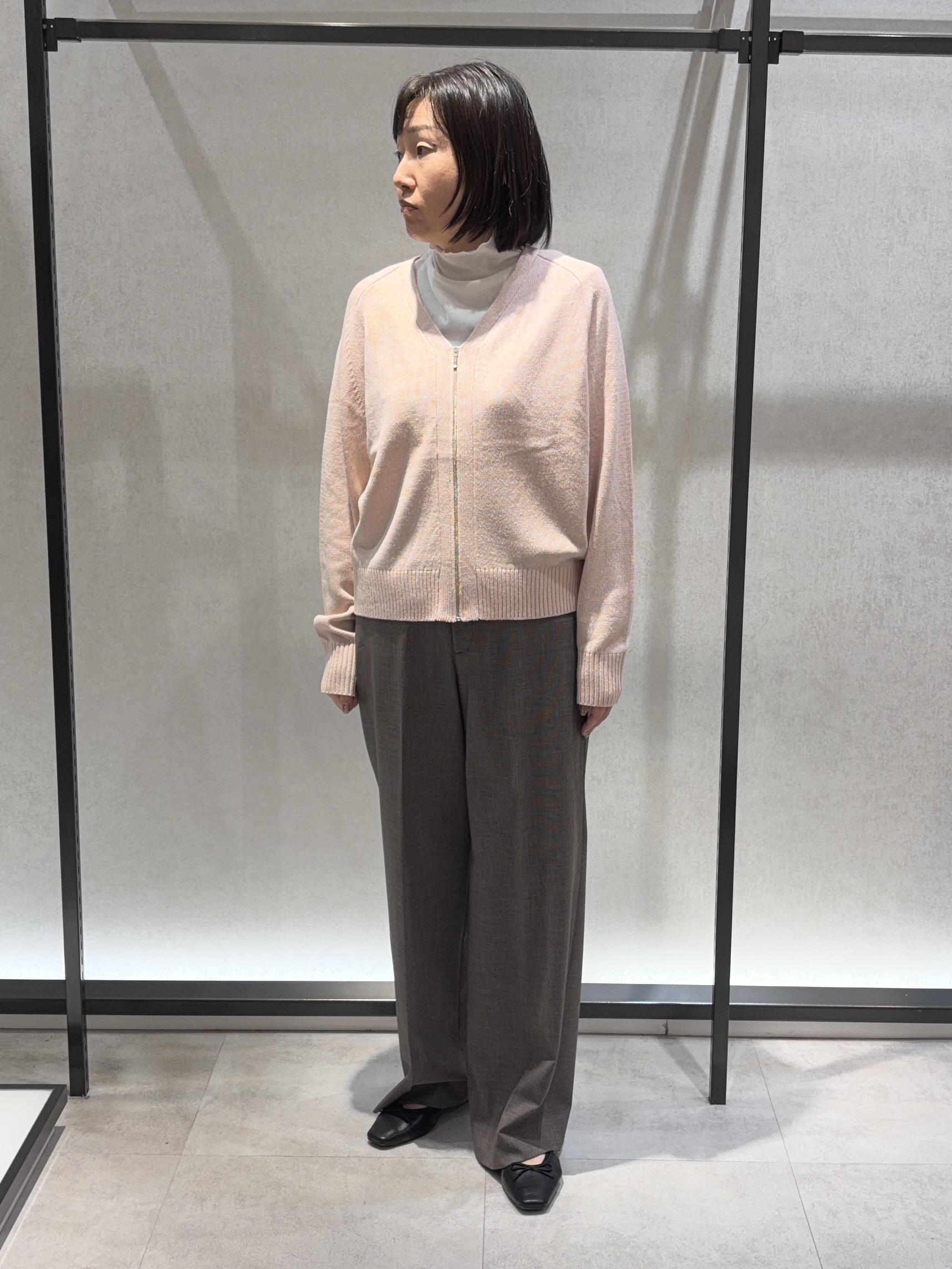 わたなべさんの「UNTITLED｜【アンサンブル可/秋羽織り】杢調ジップカーディガン」を使ったコーディネート