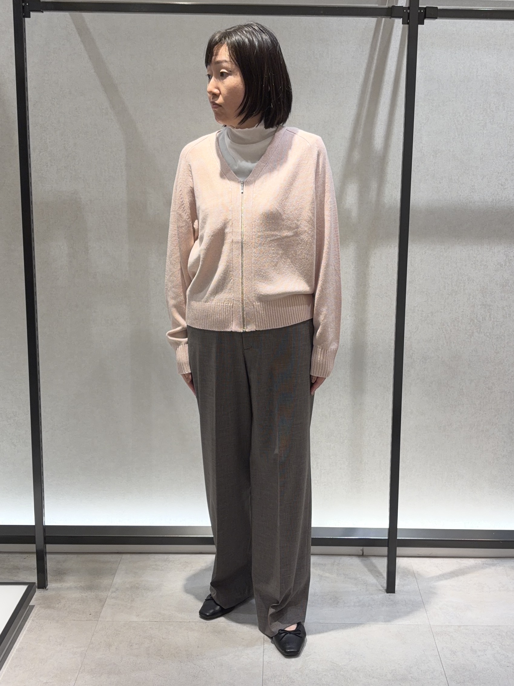 わたなべさんの「UNTITLED｜【アンサンブル可/秋羽織り】杢調ジップカーディガン」を使ったコーディネート