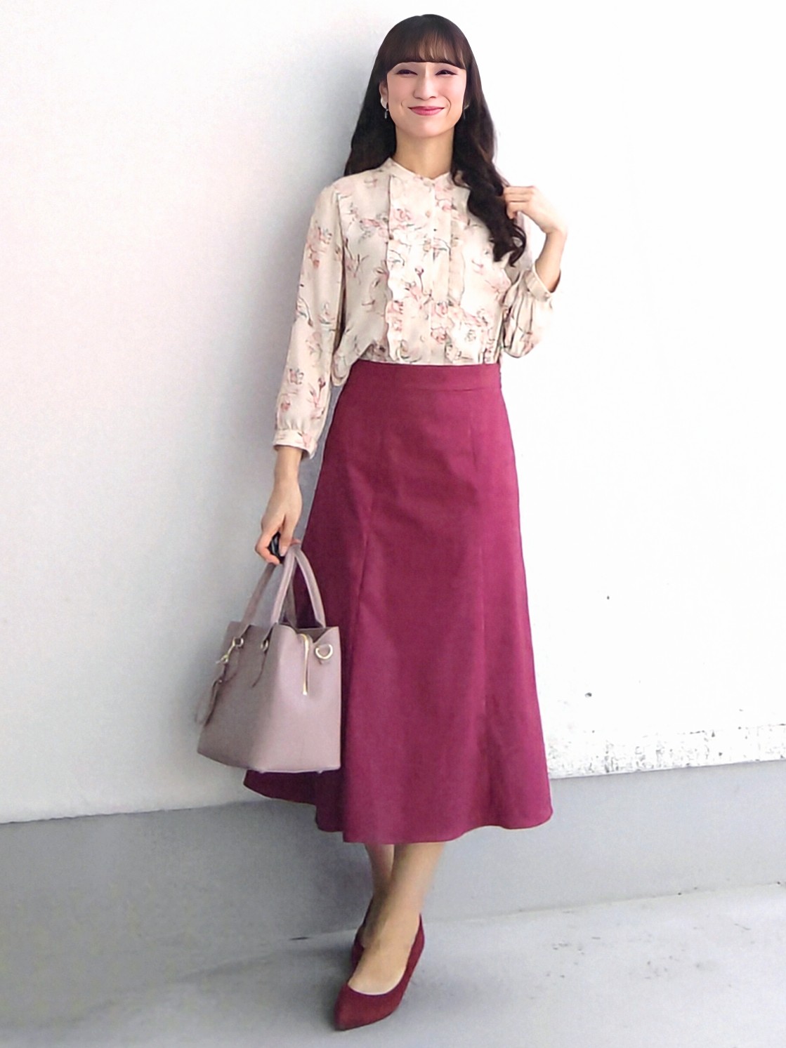 keinaさんの「SunaUna｜【手洗い可／日本製】花柄フリルブラウス」を使ったコーディネート