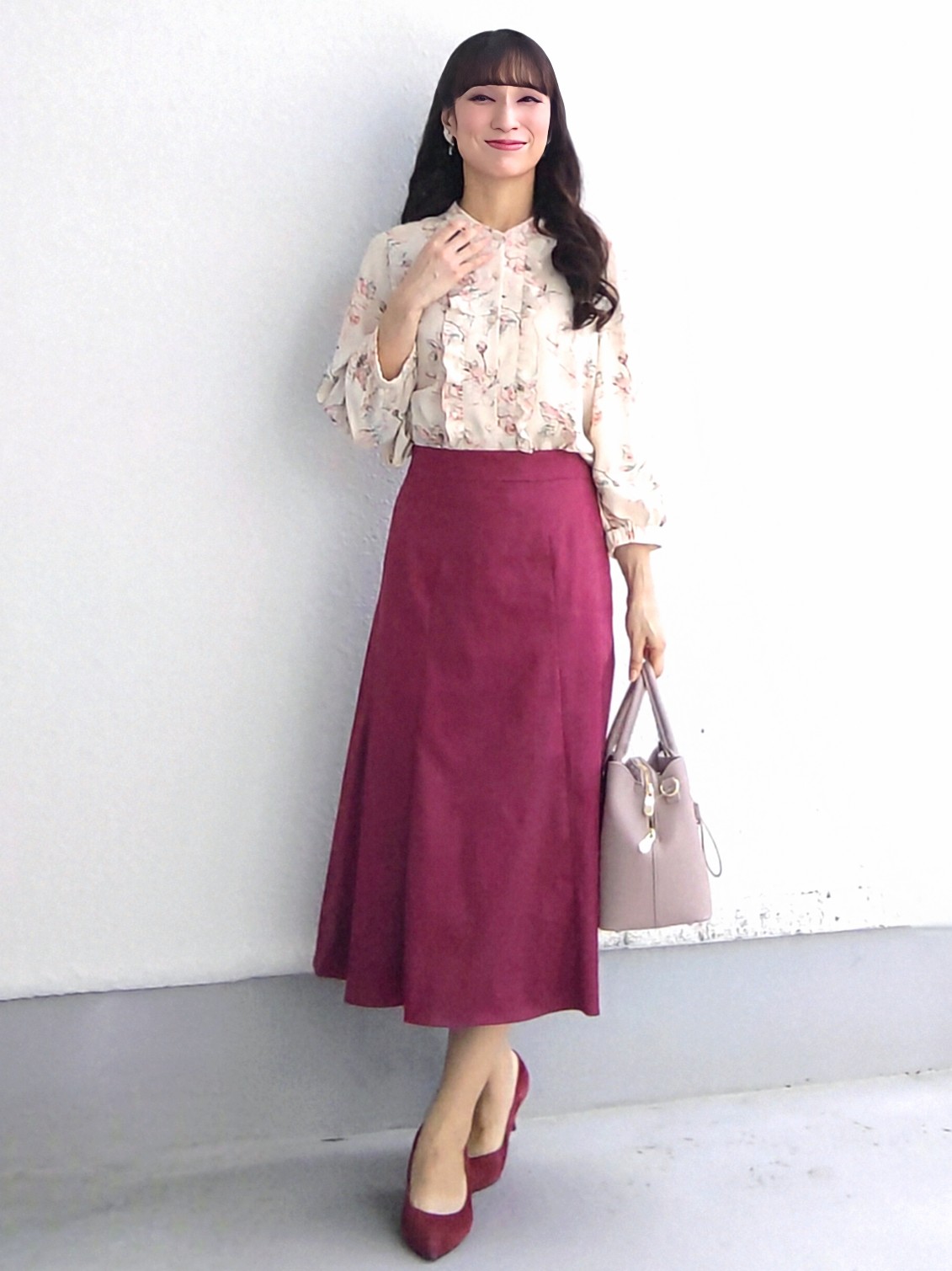 keinaさんの「SunaUna｜【手洗い可／日本製】花柄フリルブラウス」を使ったコーディネート