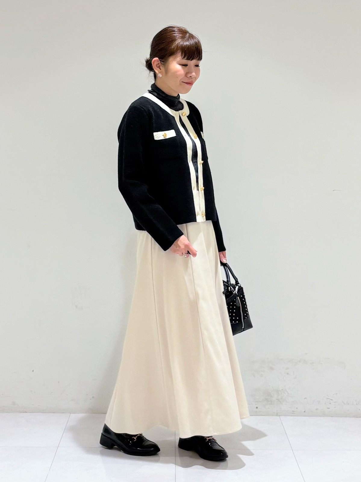 tsuyuさんの「INDIVI｜【軽やか】ブークレニットジャケット」を使ったコーディネート