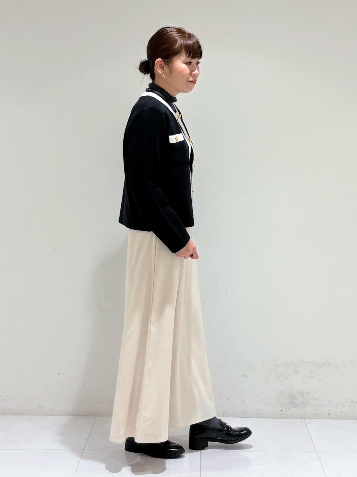 tsuyuさんの「INDIVI｜【軽やか】ブークレニットジャケット」を使ったコーディネート