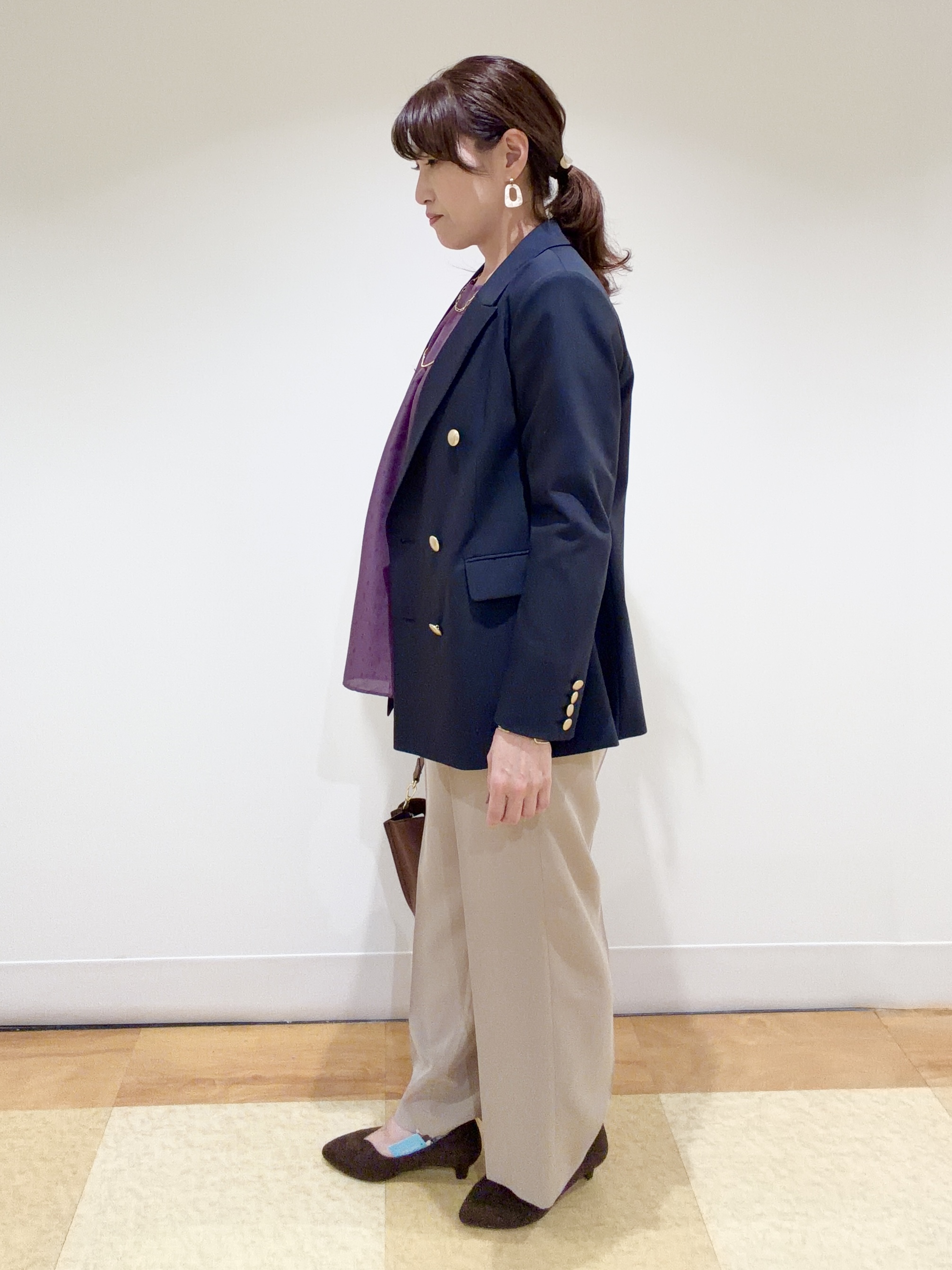 ayaさんの「Reflect｜タックデザイン ラグランスリーブブラウス」を使ったコーディネート
