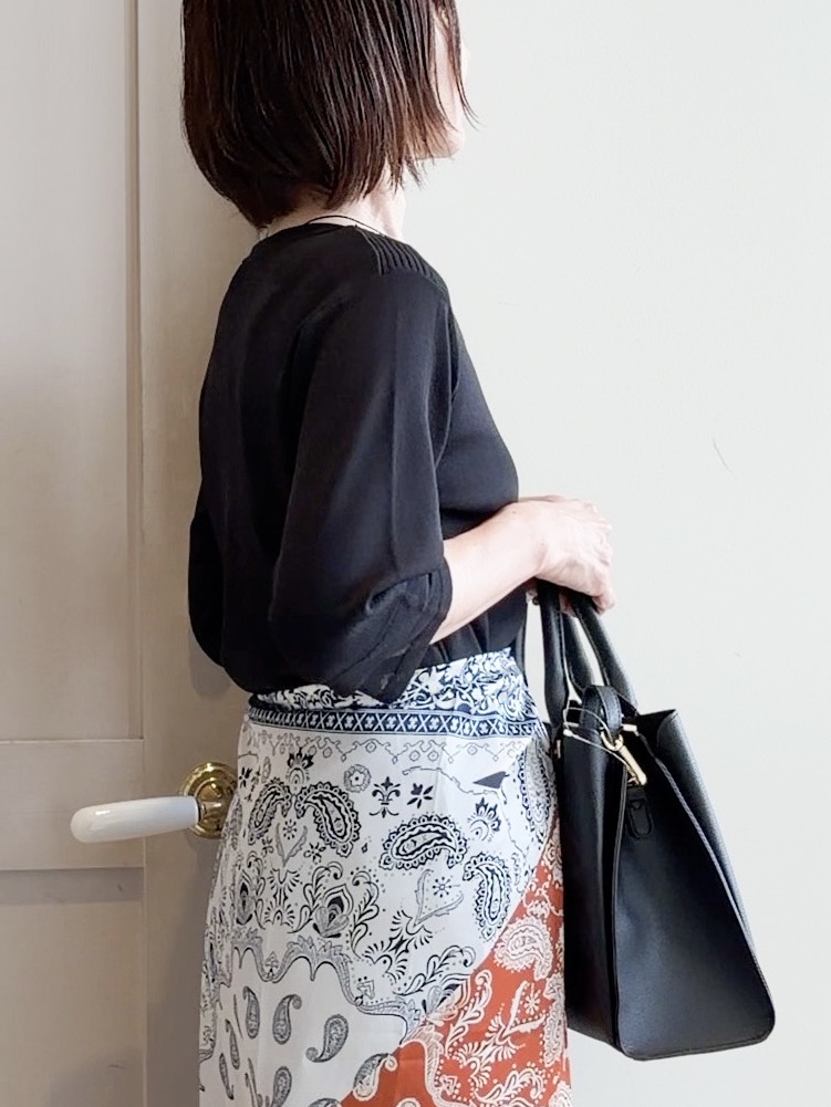 yamakoさんの「grove｜【人気シリーズに新型登場】袖口シアーやわらかドライタッチニット」を使ったコーディネート