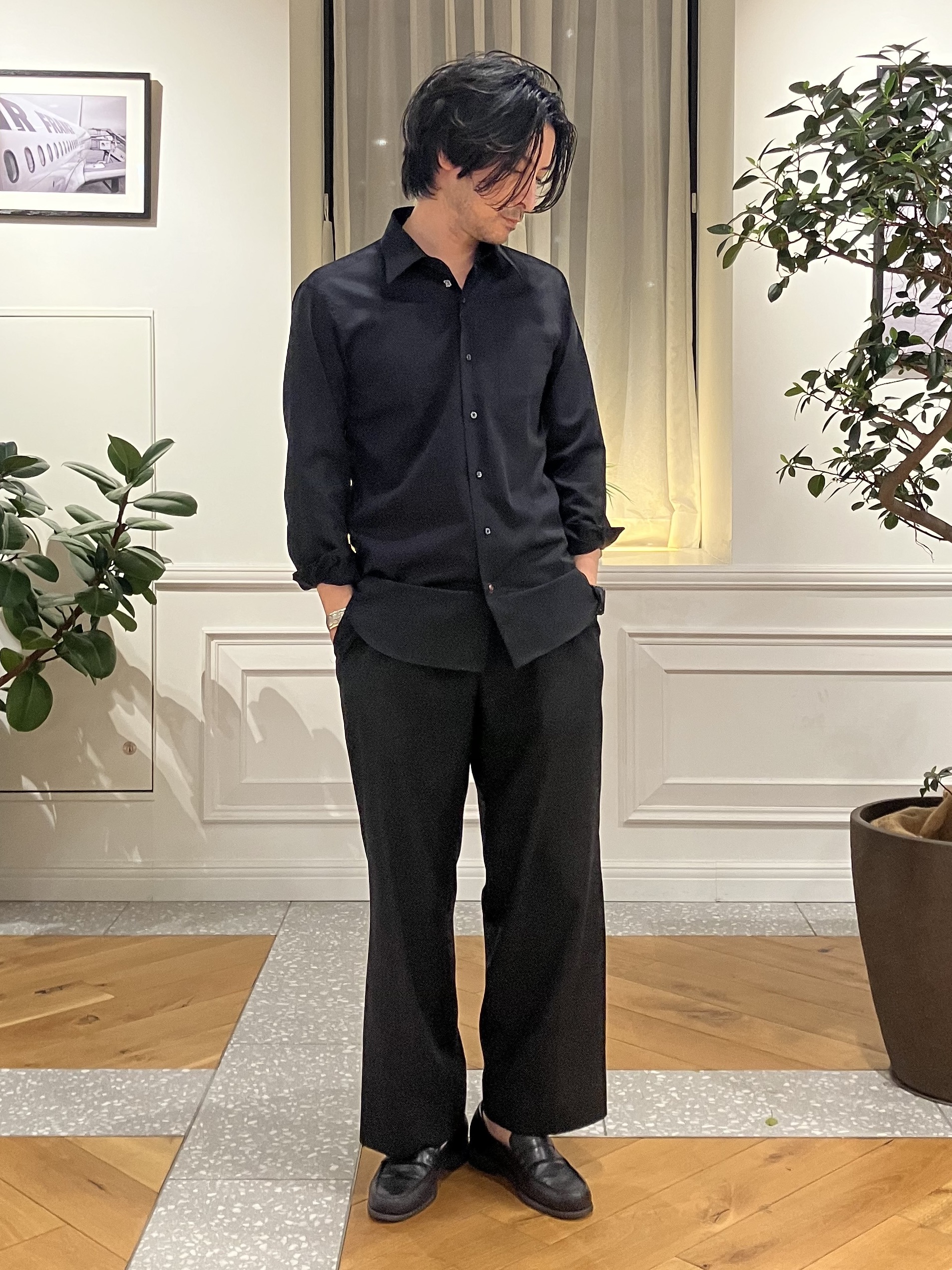 junyaさんの「DRESSTERIOR｜【日本製】マイクロヤーン ブラック ドレスシャツ」を使ったコーディネート