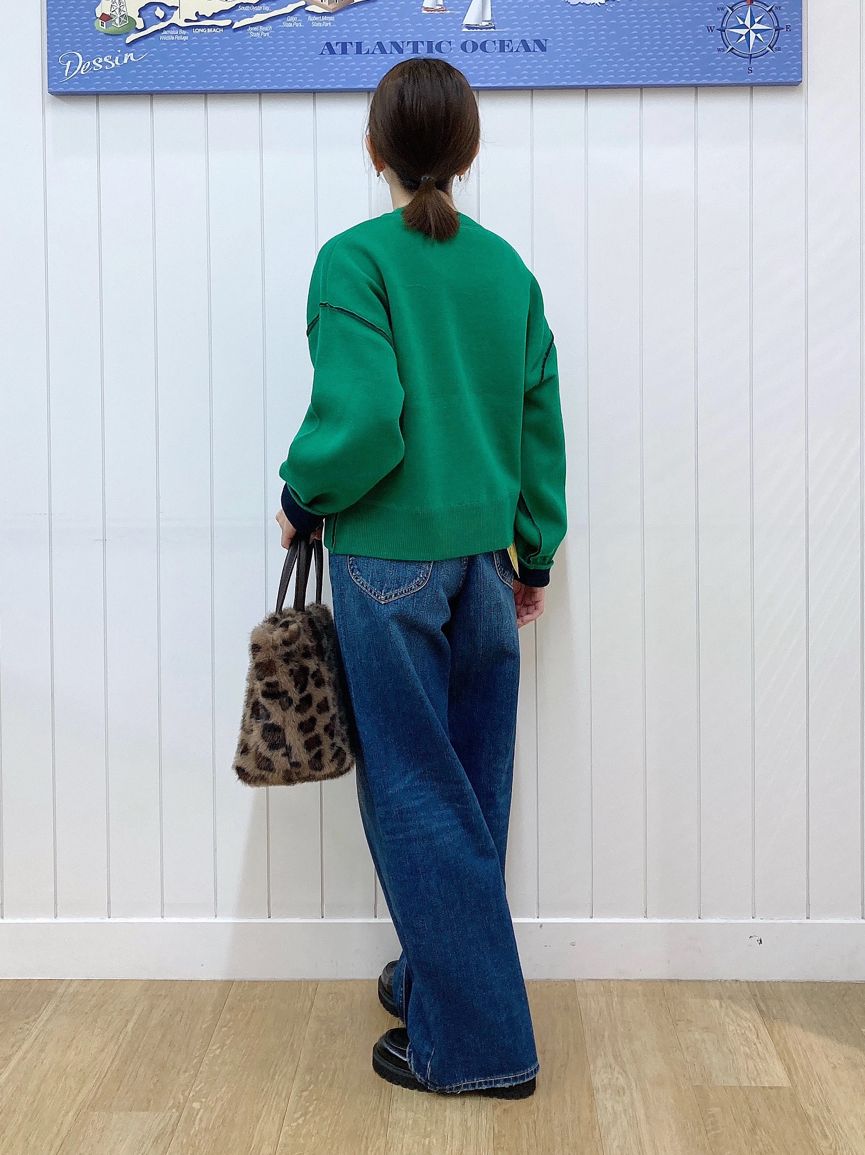 yoshiさんの「Dessin｜【洗濯機OK/XS-L】配色リバーシブル コットンジャカード クルーネックニット」を使ったコーディネート