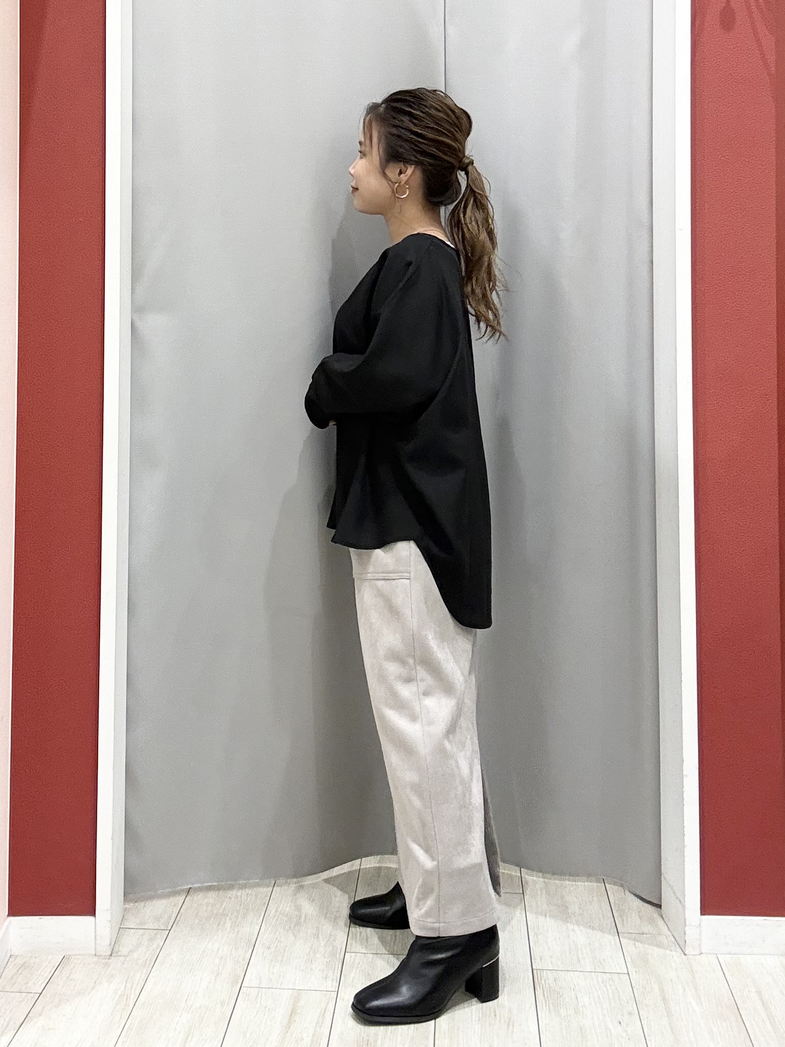 shioさんの「SHOO･LA･RUE｜【着丈選べる/洗濯後しわになりにくい】インせず着られる ドルマンブラウス」を使ったコーディネート
