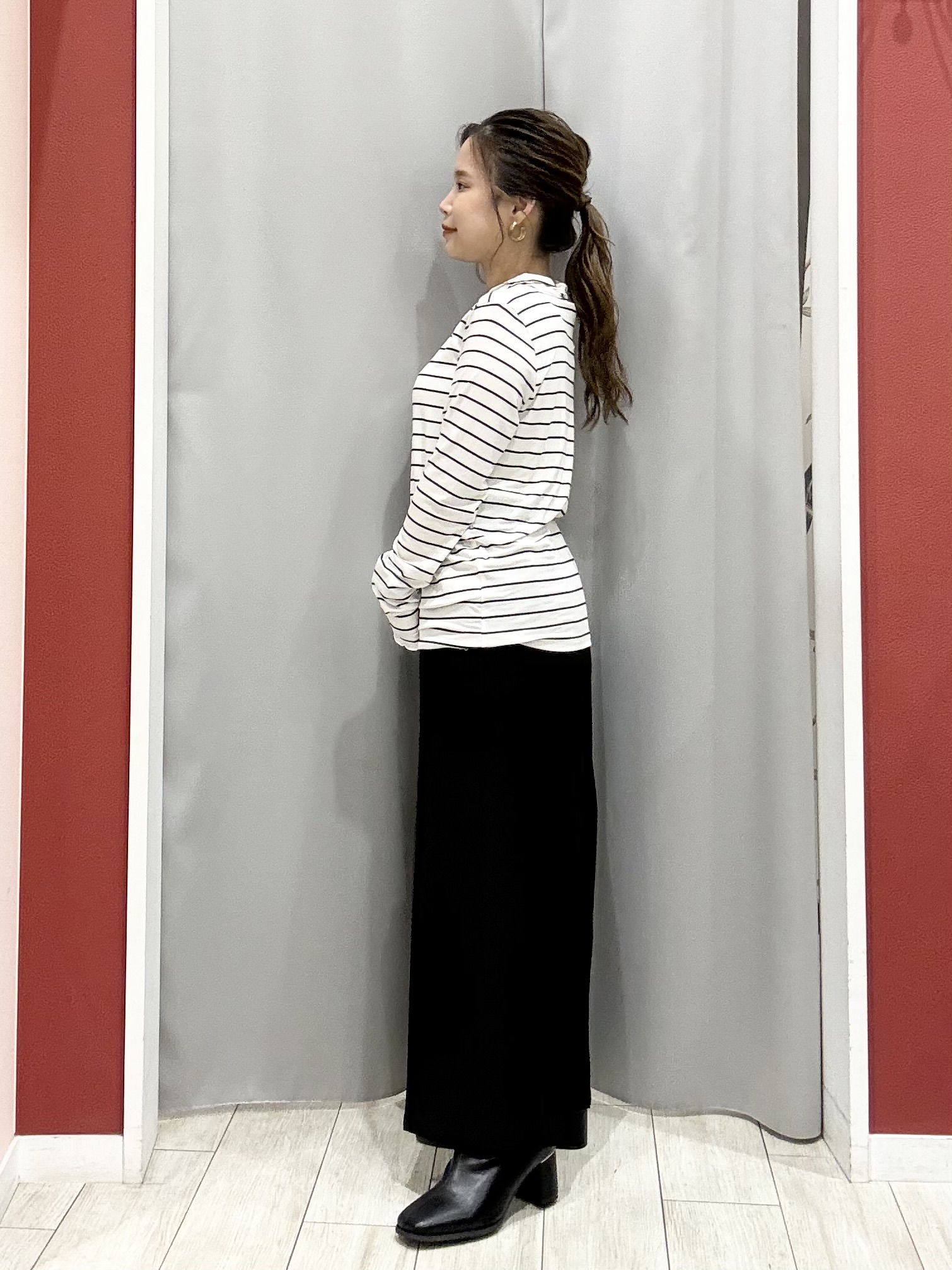 shioさんの「SHOO･LA･RUE｜【S-LL/撥水】ゴールドパーツで女性らしく ギャザーブルゾン」を使ったコーディネート