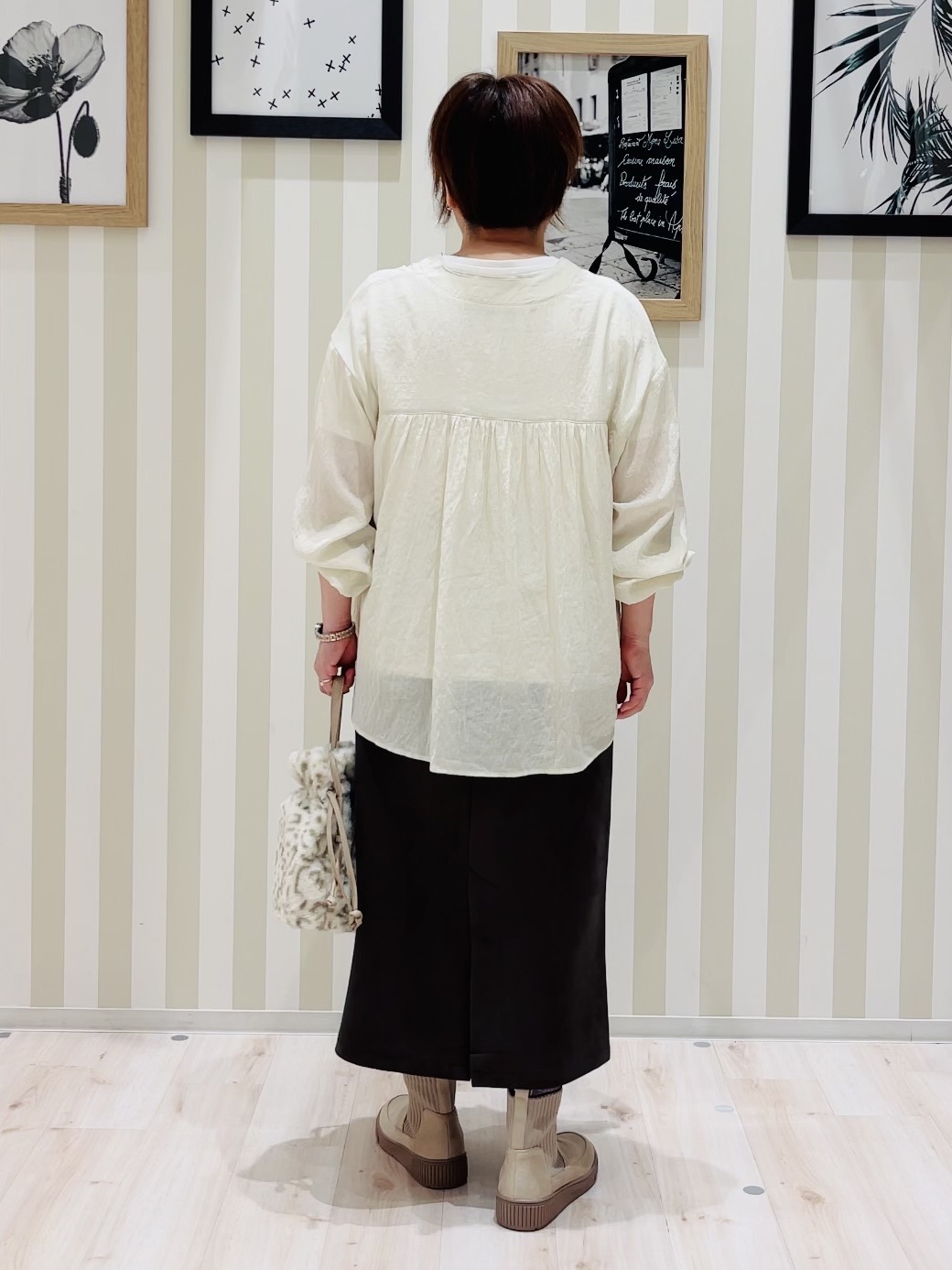 ma_miさんの「SHOO･LA･RUE｜【S-LL/洗濯機可】着痩せシルエット シャーリングシャツカーディガン」を使ったコーディネート