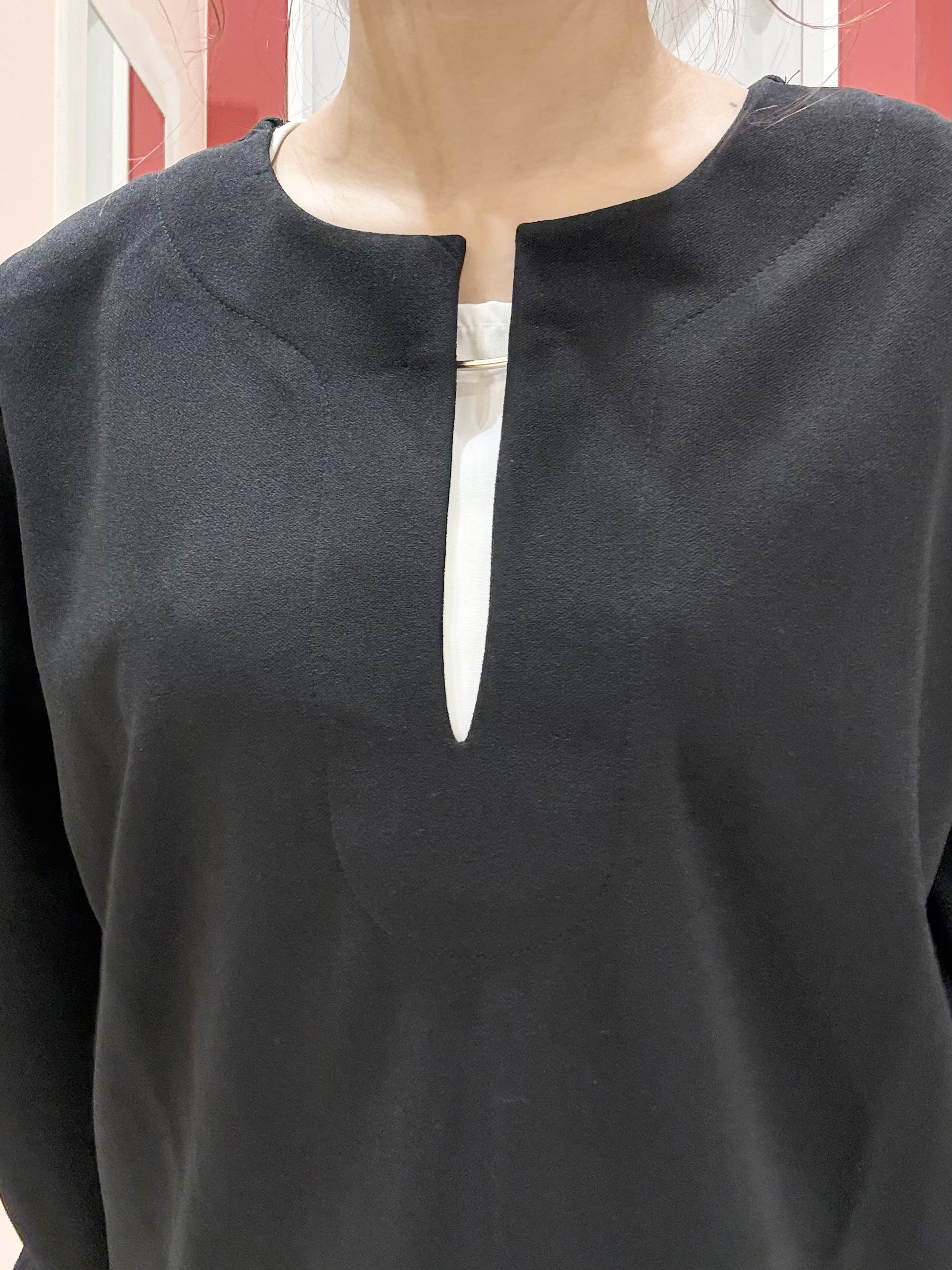shioさんの「SHOO･LA･RUE｜【S-LL/洗濯機可】1枚で完成 アクセいらずのレイヤード風ブラウス」を使ったコーディネート