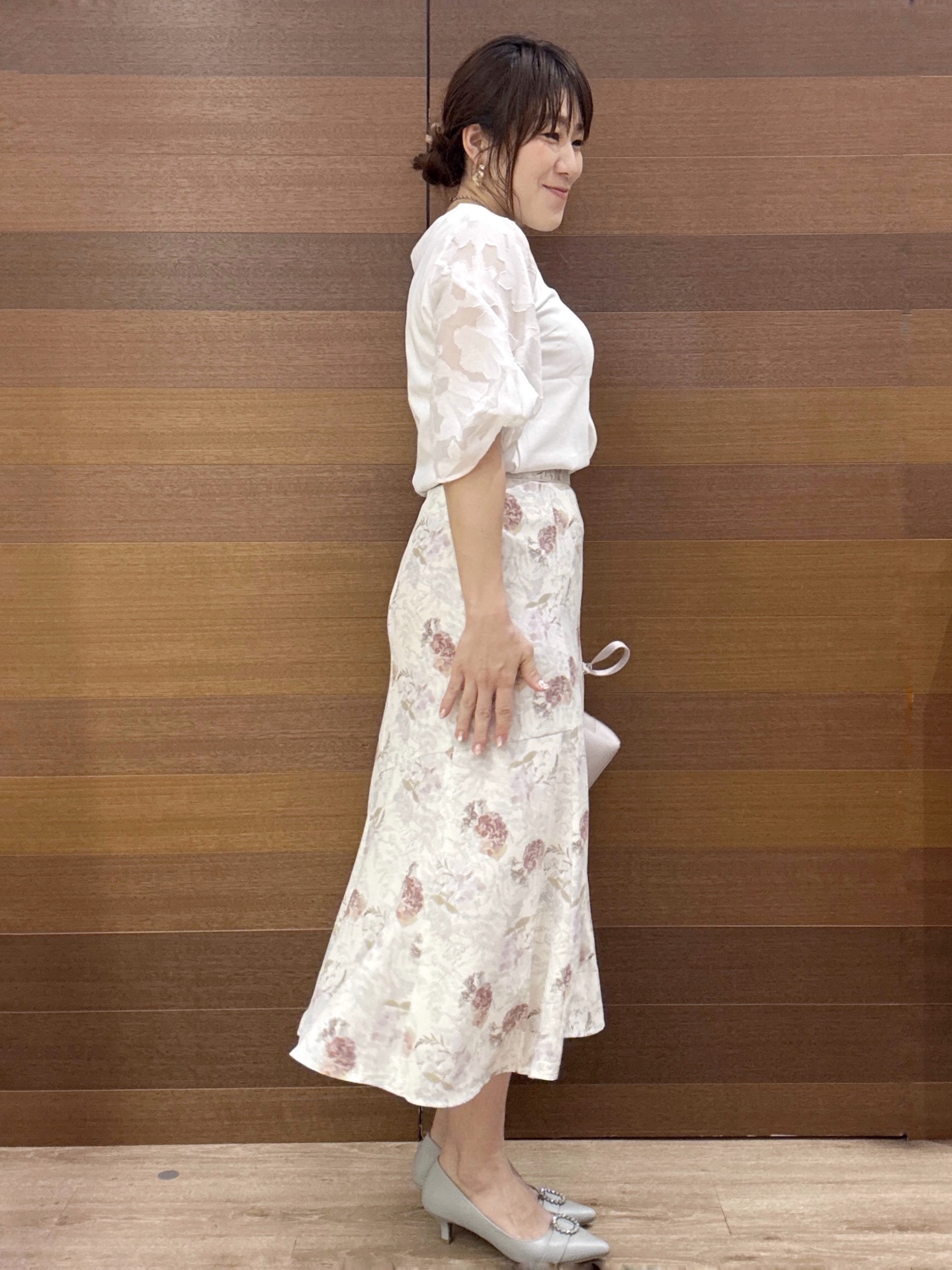 maichiさんの「OPAQUE.CLIP｜花柄ジャカード５分袖トップス《接触冷感／UVケア／洗濯機OK》」を使ったコーディネート