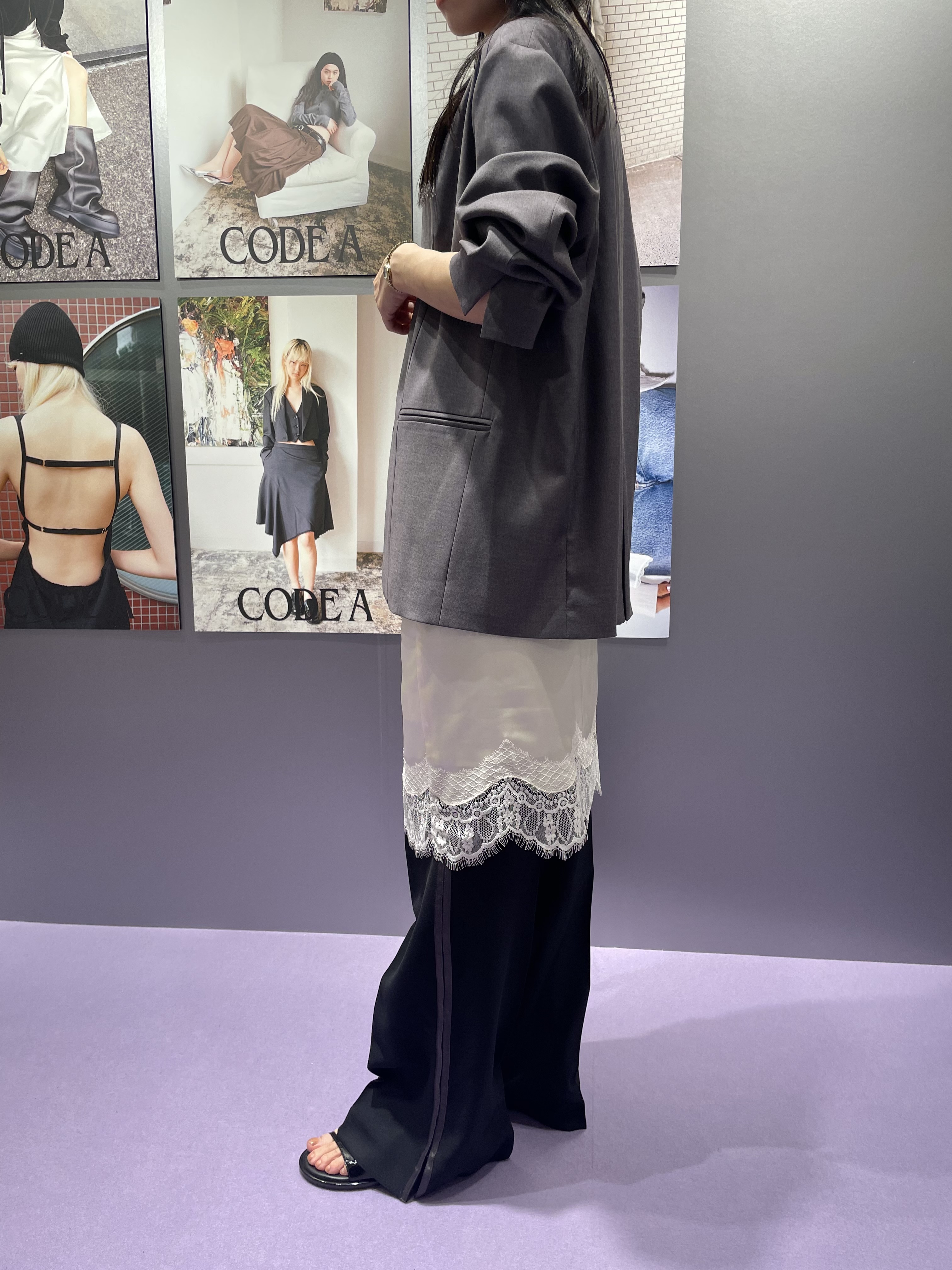 丸山加奈子さんの「CODE A｜soft relaxed hook jacket」を使ったコーディネート