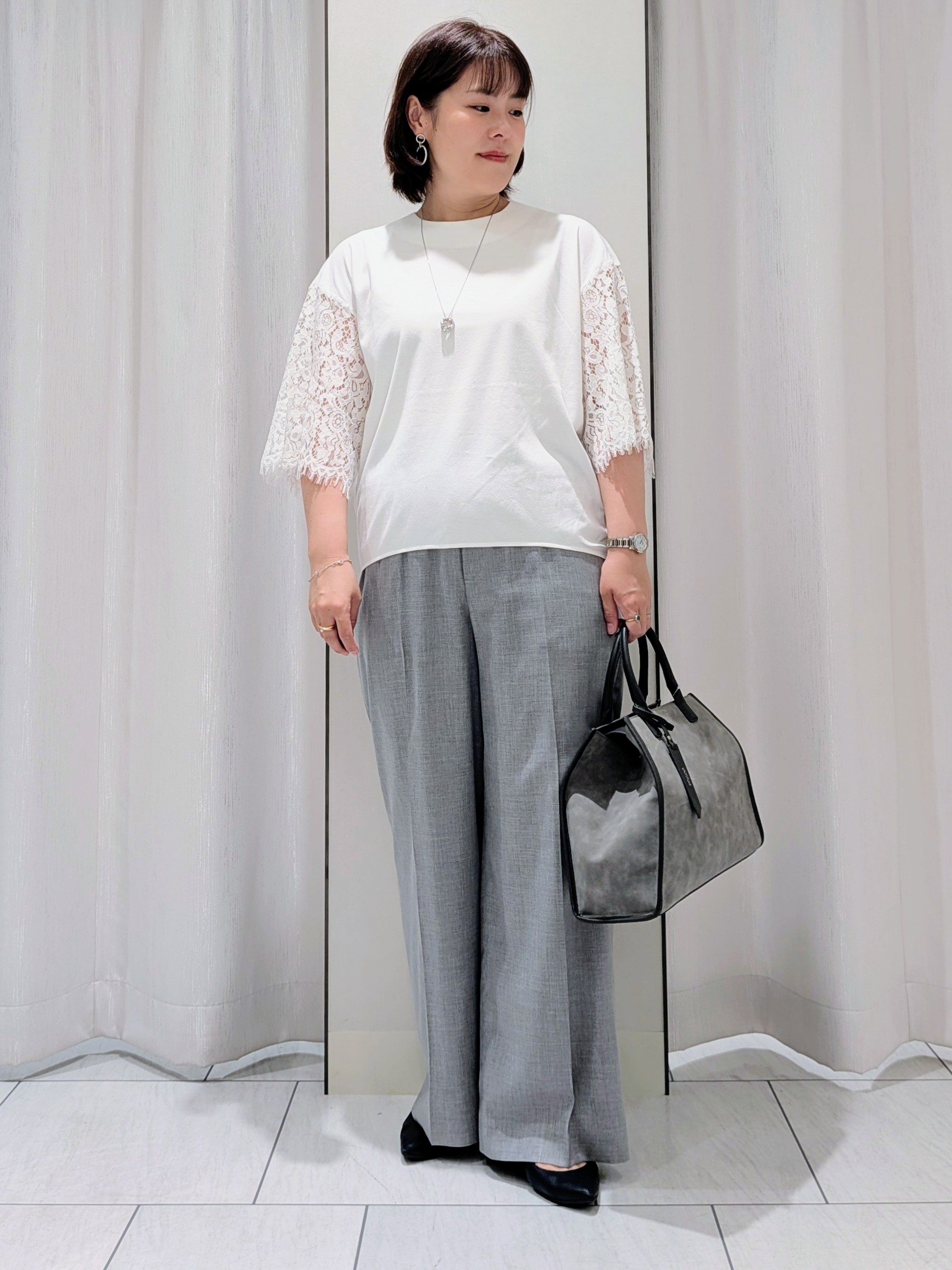Onumaさんの「UNTITLED｜【秋映え/甘めTシャツ】袖レースプルオーバー」を使ったコーディネート