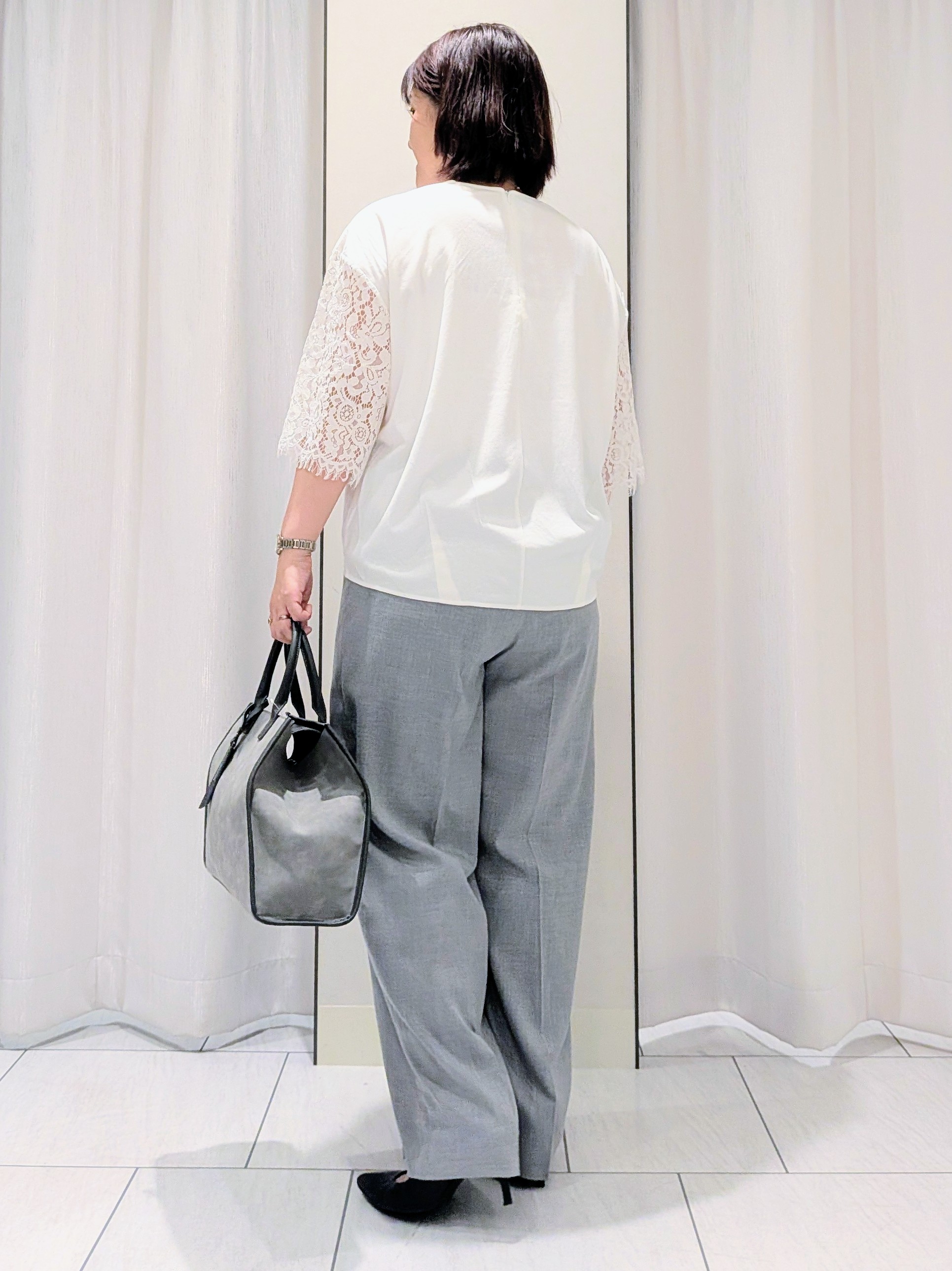 Onumaさんの「UNTITLED｜【秋映え/甘めTシャツ】袖レースプルオーバー」を使ったコーディネート