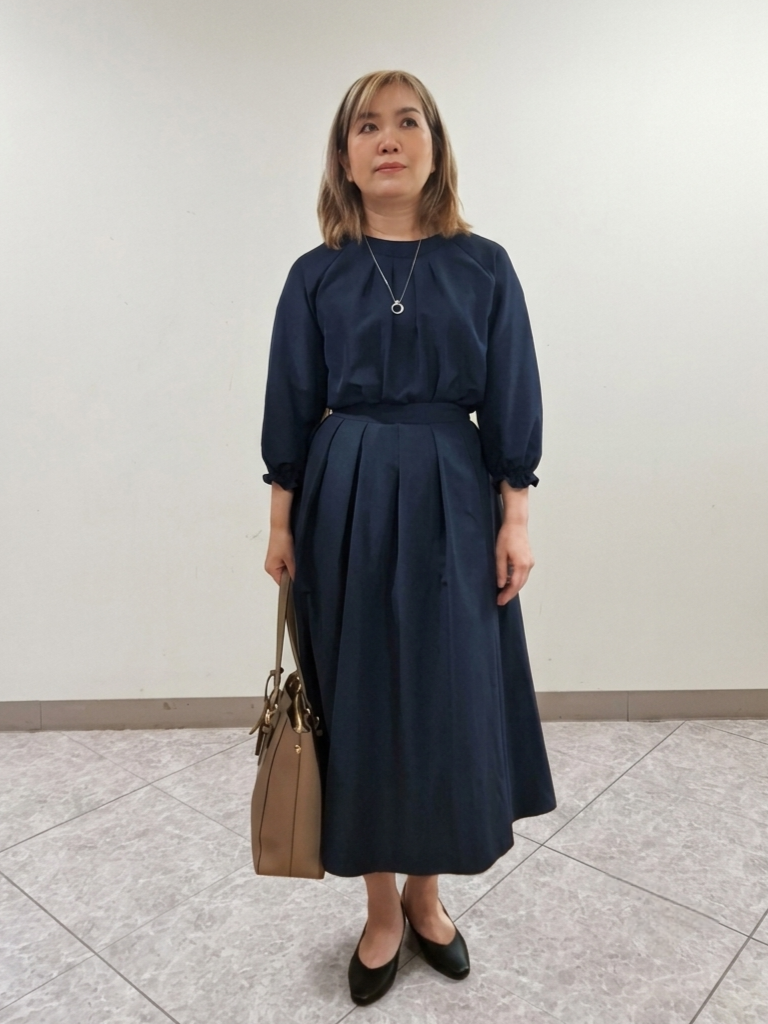 S.xuliさんの「Reflect｜タックデザイン ラグランスリーブブラウス」を使ったコーディネート