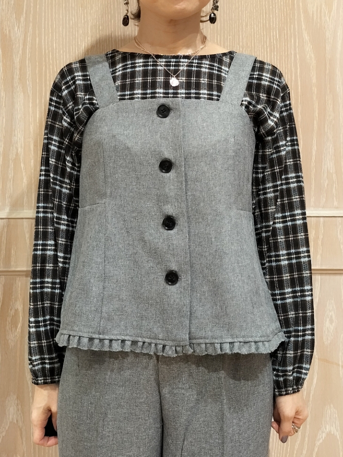 YUKIさんの「SHOO･LA･RUE｜【洗濯機可/S-LL】ブラウス見え叶う。カット楊柳アソートトップス」を使ったコーディネート