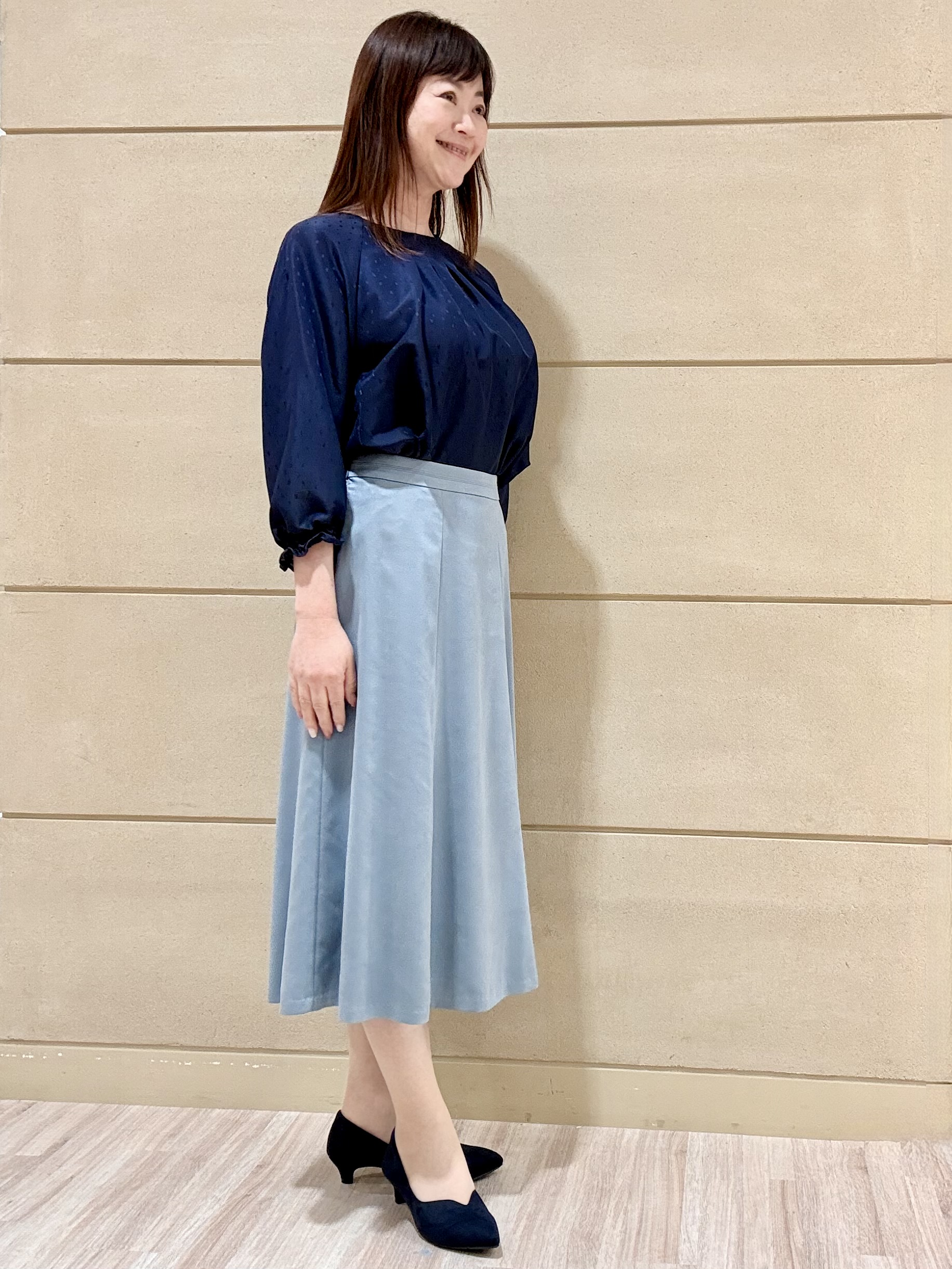 Marさんの「Reflect｜タックデザイン ラグランスリーブブラウス」を使ったコーディネート