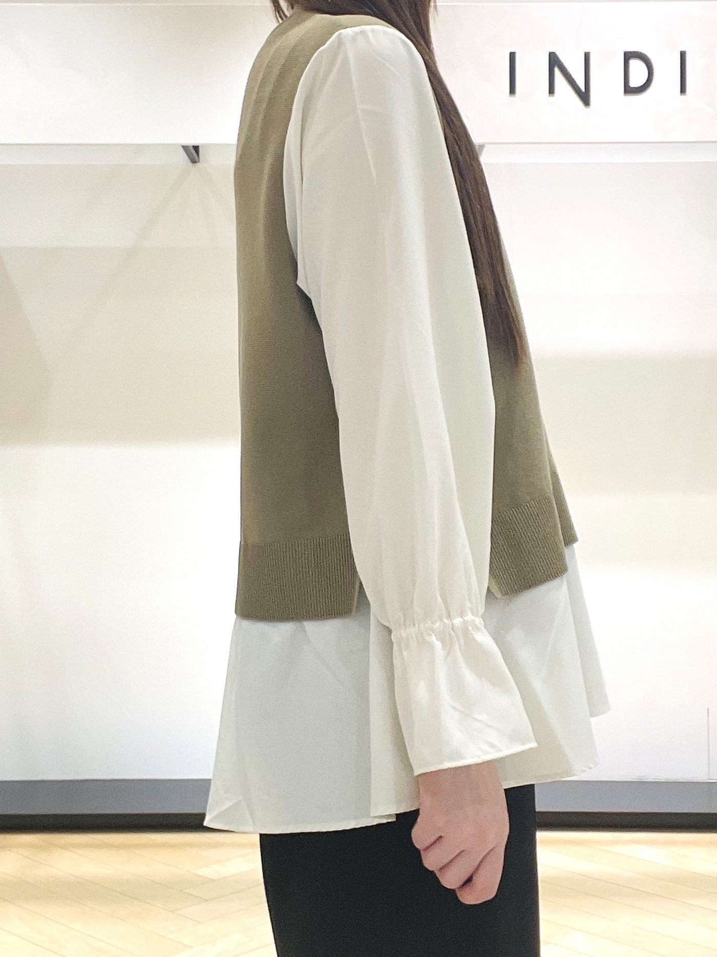 mさんの「INDIVI｜【洗える／1枚でコーデ完成】重ね着風ニットトップス」を使ったコーディネート