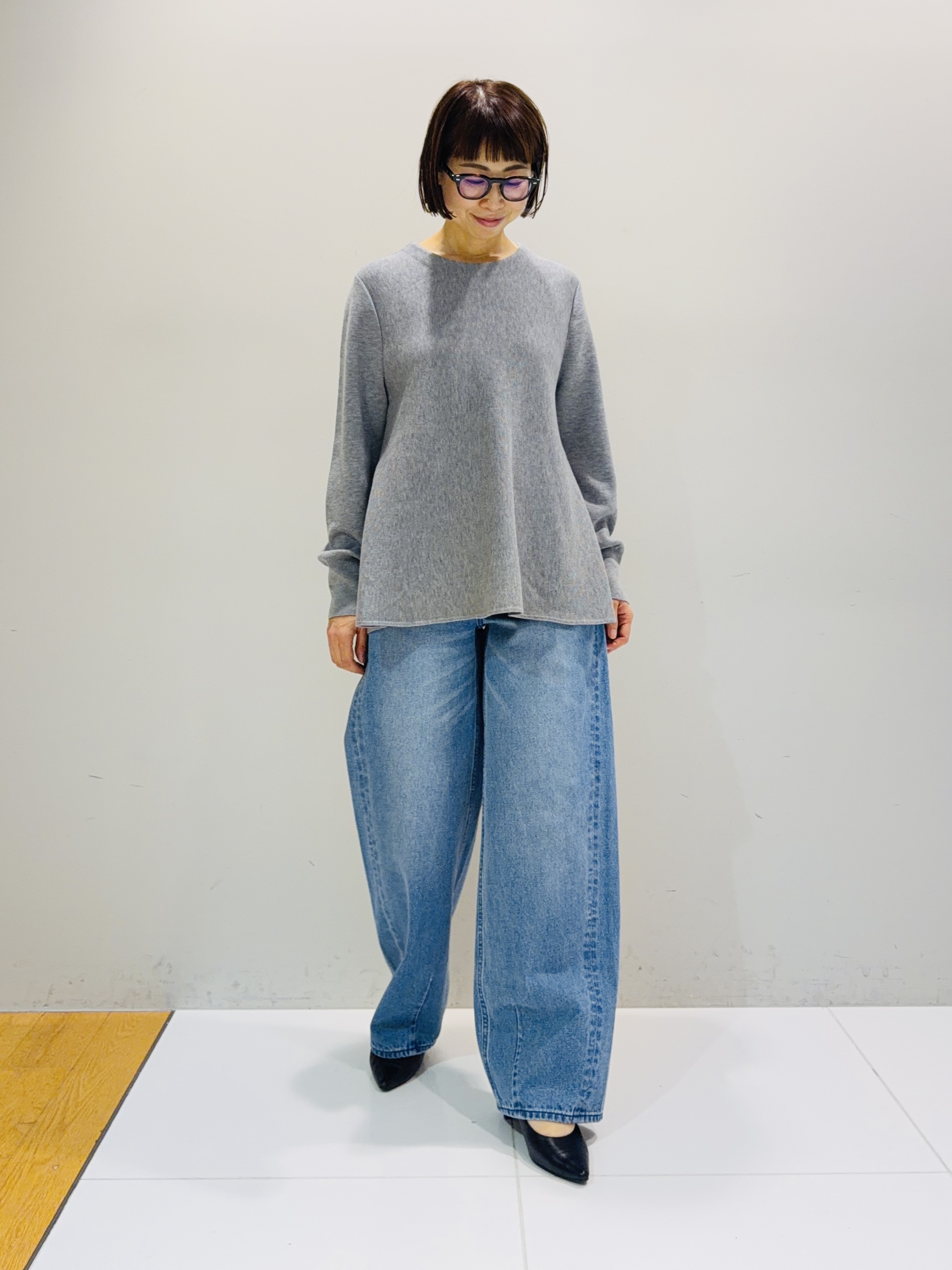 murayamaさんの「INDIVI｜【新作登場！】カーブシルエットデニム」を使ったコーディネート