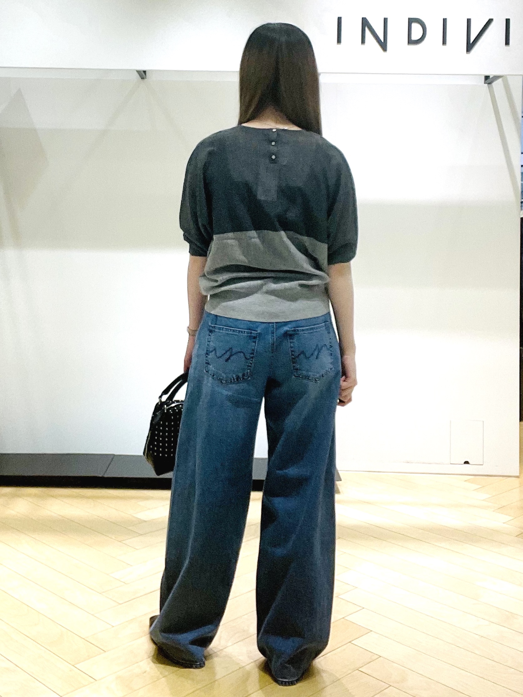 mさんの「INDIVI｜【体型カバー／洗える】シアードルマンニット」を使ったコーディネート