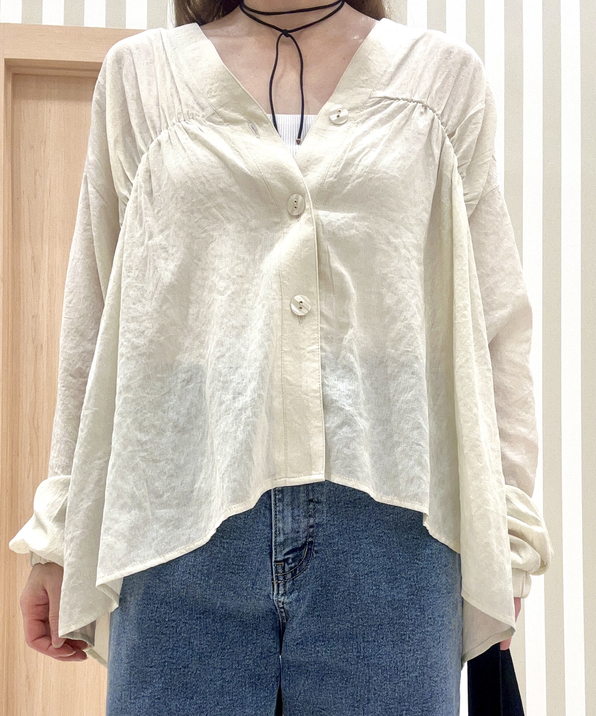 ririさんの「SHOO･LA･RUE｜【S-LL/洗濯機可】着痩せシルエット シャーリングシャツカーディガン」を使ったコーディネート