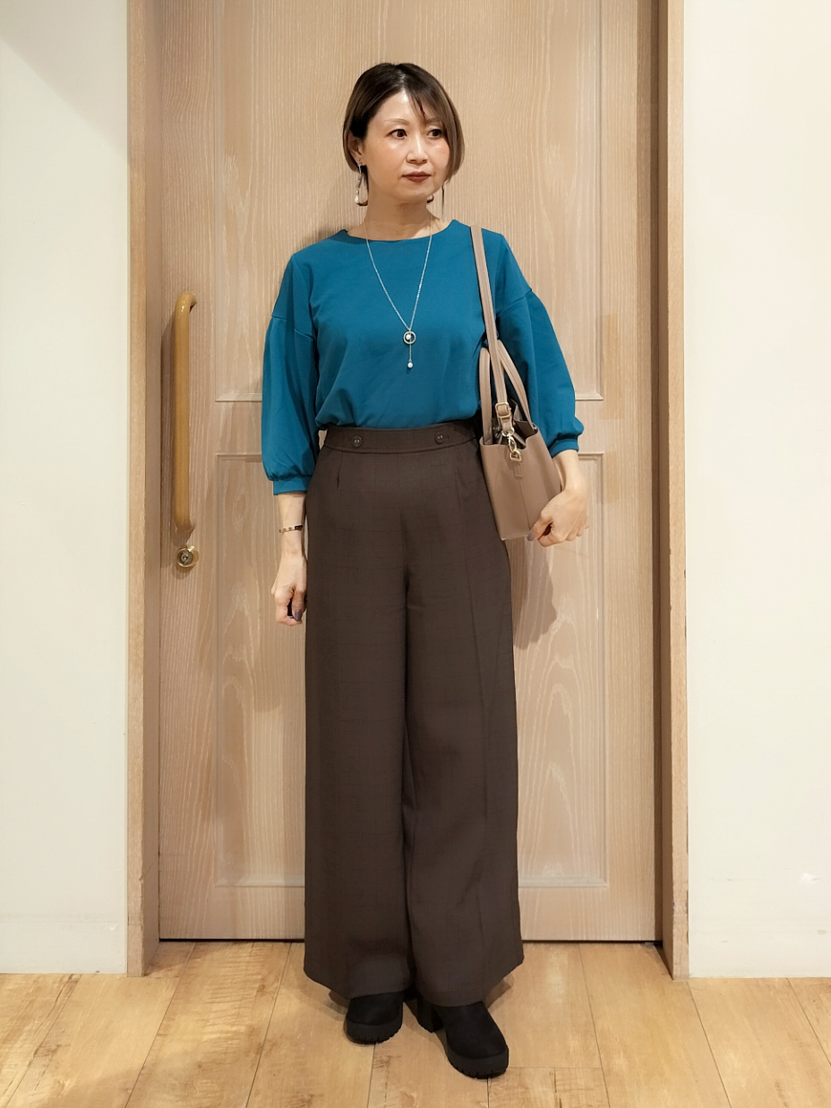 YUKIさんの「SHOO･LA･RUE｜【洗濯後しわになりにくい/S-LL】裾ドロストフリルブルゾン」を使ったコーディネート