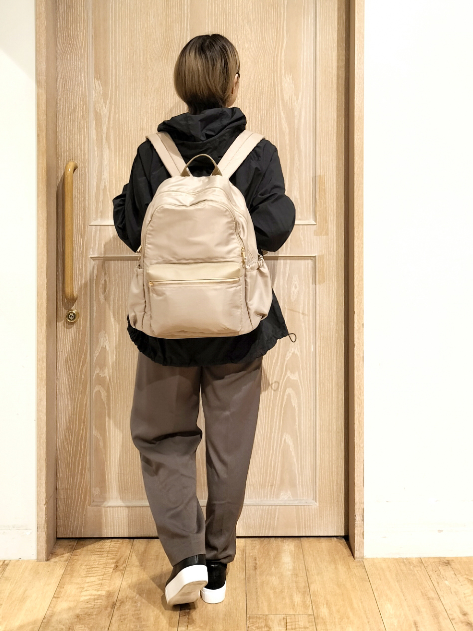 YUKIさんの「SHOO･LA･RUE｜【S-LL/撥水】ゴールドパーツで女性らしく ギャザーブルゾン」を使ったコーディネート