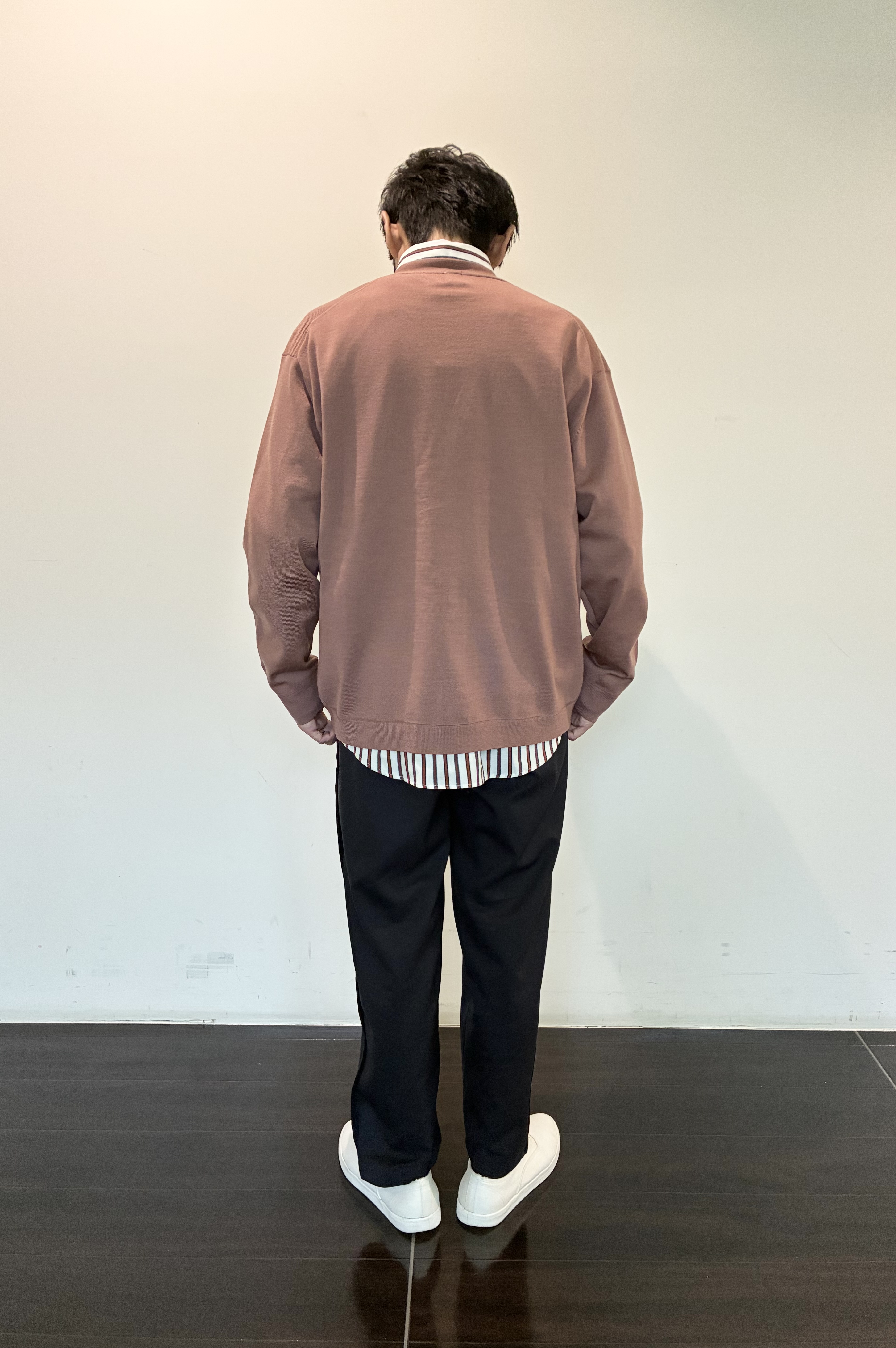 ハセガワさんの「TAKEO KIKUCHI｜【BOWLER HAT LABEL】日本製オルタネートストライプシャツ」を使ったコーディネート