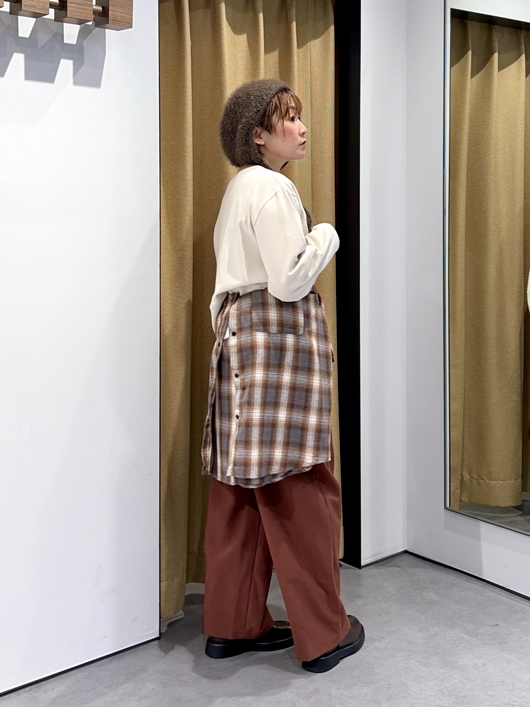 mari_831さんの「INDIVI｜ロングスリーブフォルムカットソー【洗える】」を使ったコーディネート