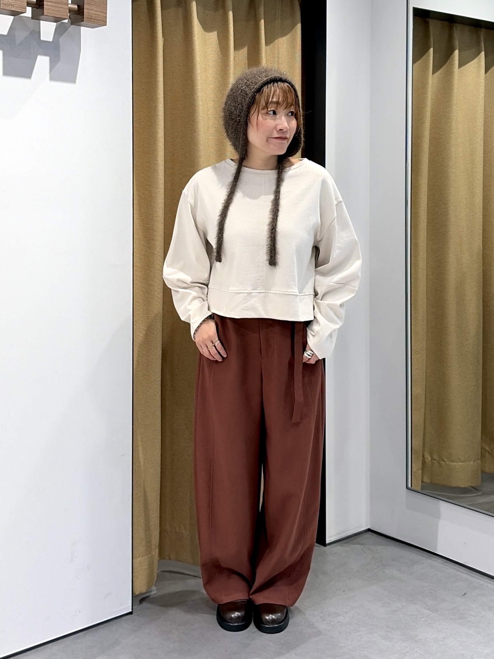 mari_831さんの「INDIVI｜ロングスリーブフォルムカットソー【洗える】」を使ったコーディネート