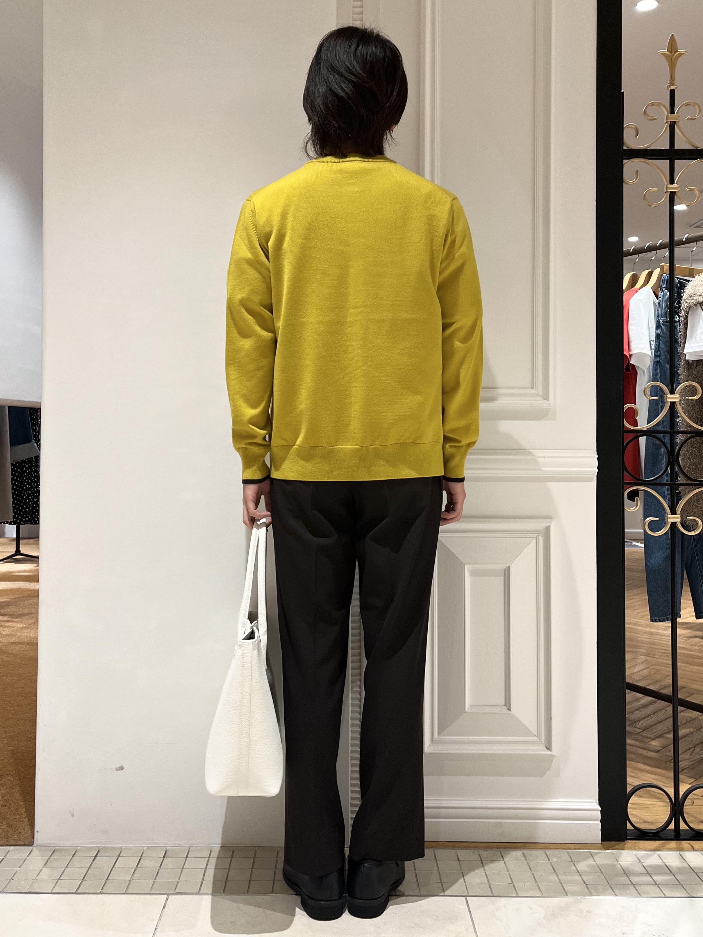 Watanabeさんの「DRESSTERIOR｜【7色展開】ゼニアバルーファ キャッシュウール ラウンドネックカーディガン」を使ったコーディネート