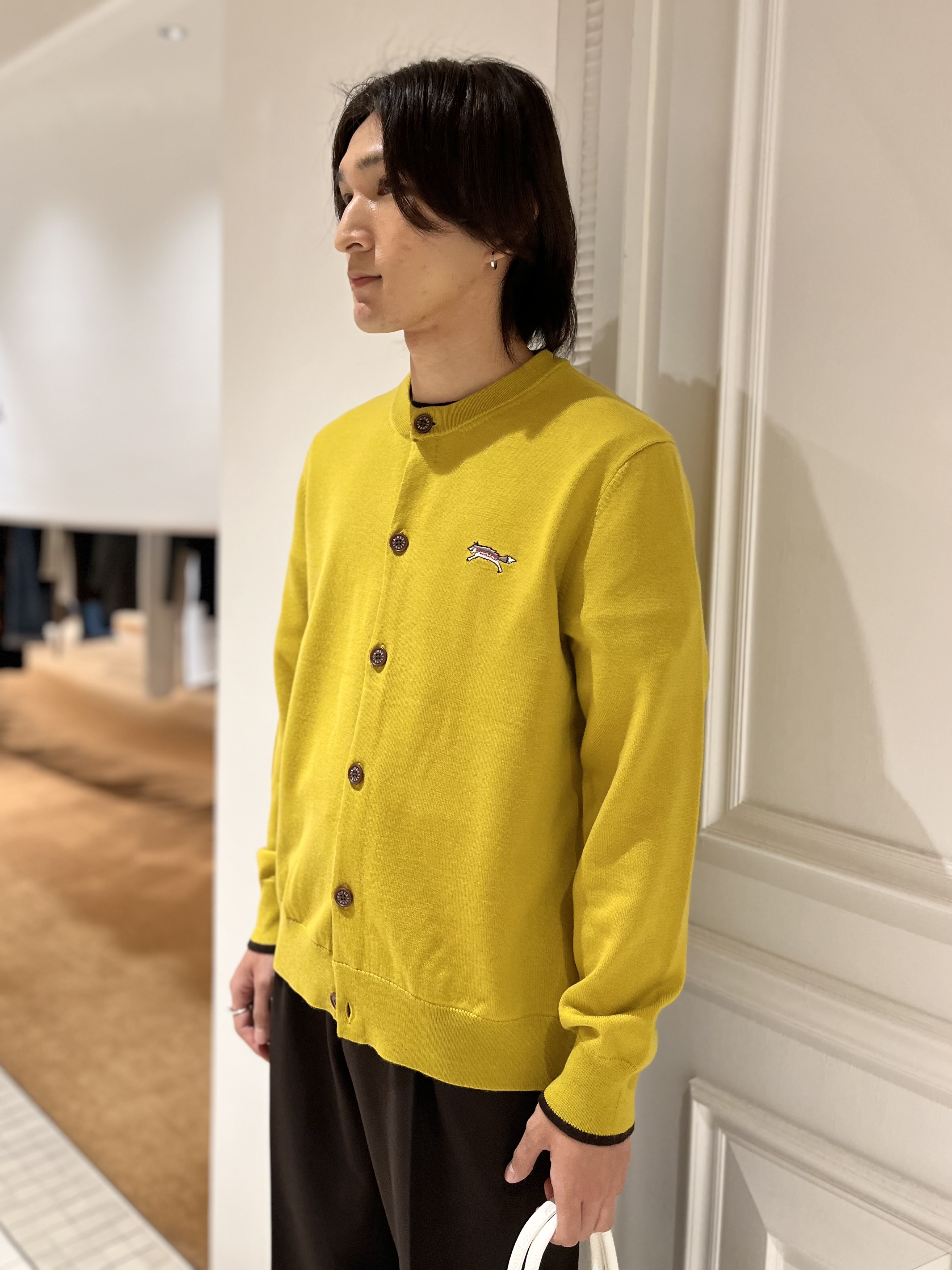 Watanabeさんの「DRESSTERIOR｜【7色展開】ゼニアバルーファ キャッシュウール ラウンドネックカーディガン」を使ったコーディネート