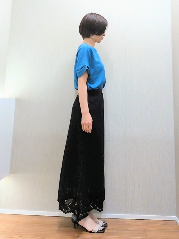 ミズタさんの「UNTITLED｜【肌に張りつきにくい/前後2WAY】ドライタッチコットンプルオーバー」を使ったコーディネート