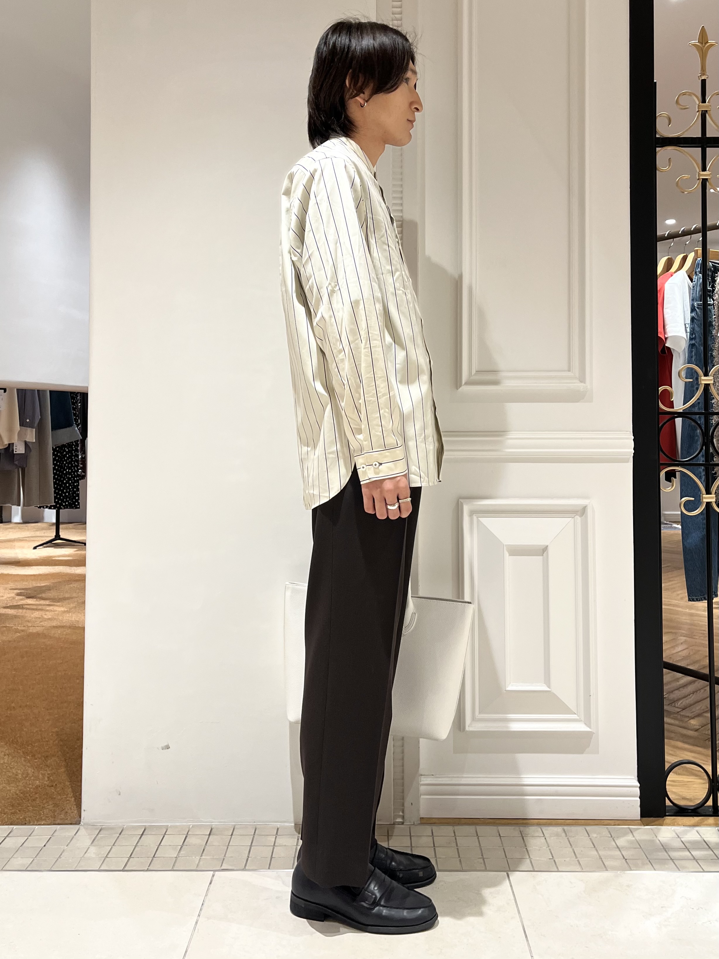 Watanabeさんの「DRESSTERIOR｜【日本製】バンドカラー ストライプシャツ」を使ったコーディネート