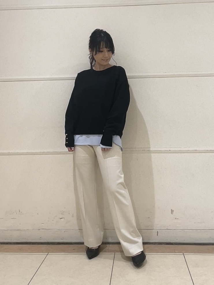 watanabeさんの「UNTITLED｜【選べる6色／ストレッチ◎】きれいめドルマンスリーブニット」を使ったコーディネート